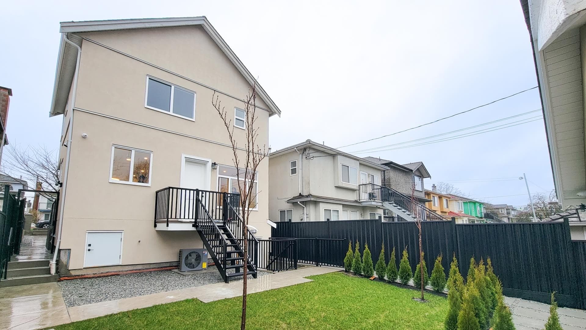 3433 E 23rd Avenue, Vancouver, V5R 1C1 — photo 3