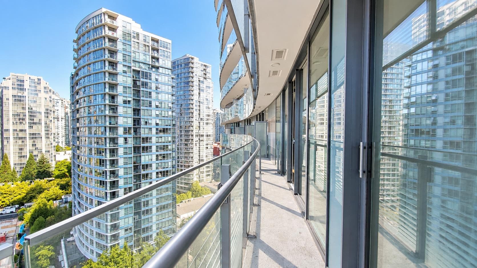 1501 - 89 Nelson Street, Vancouver, V6Z 0E7 — photo 3