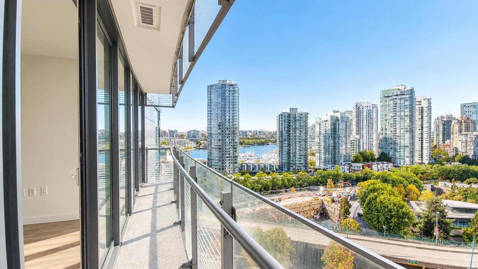 1501 - 89 Nelson Street, Vancouver, V6Z 0E7 — photo 1