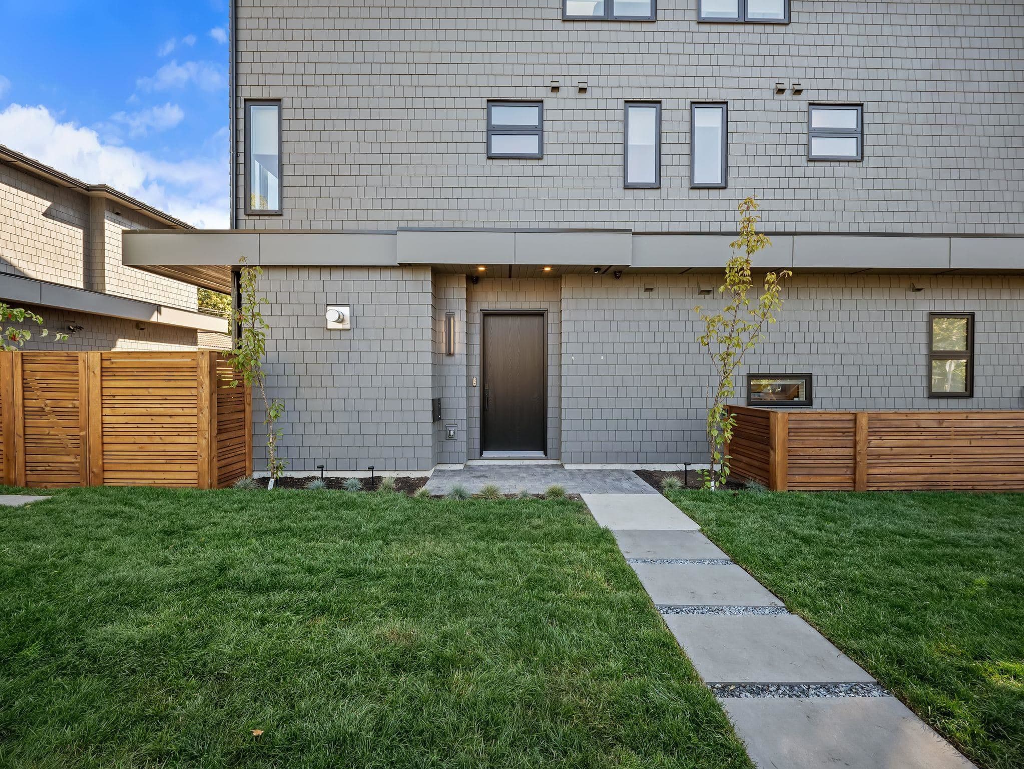 2868 Semlin Drive, Vancouver, V5N 2C5 — photo 3