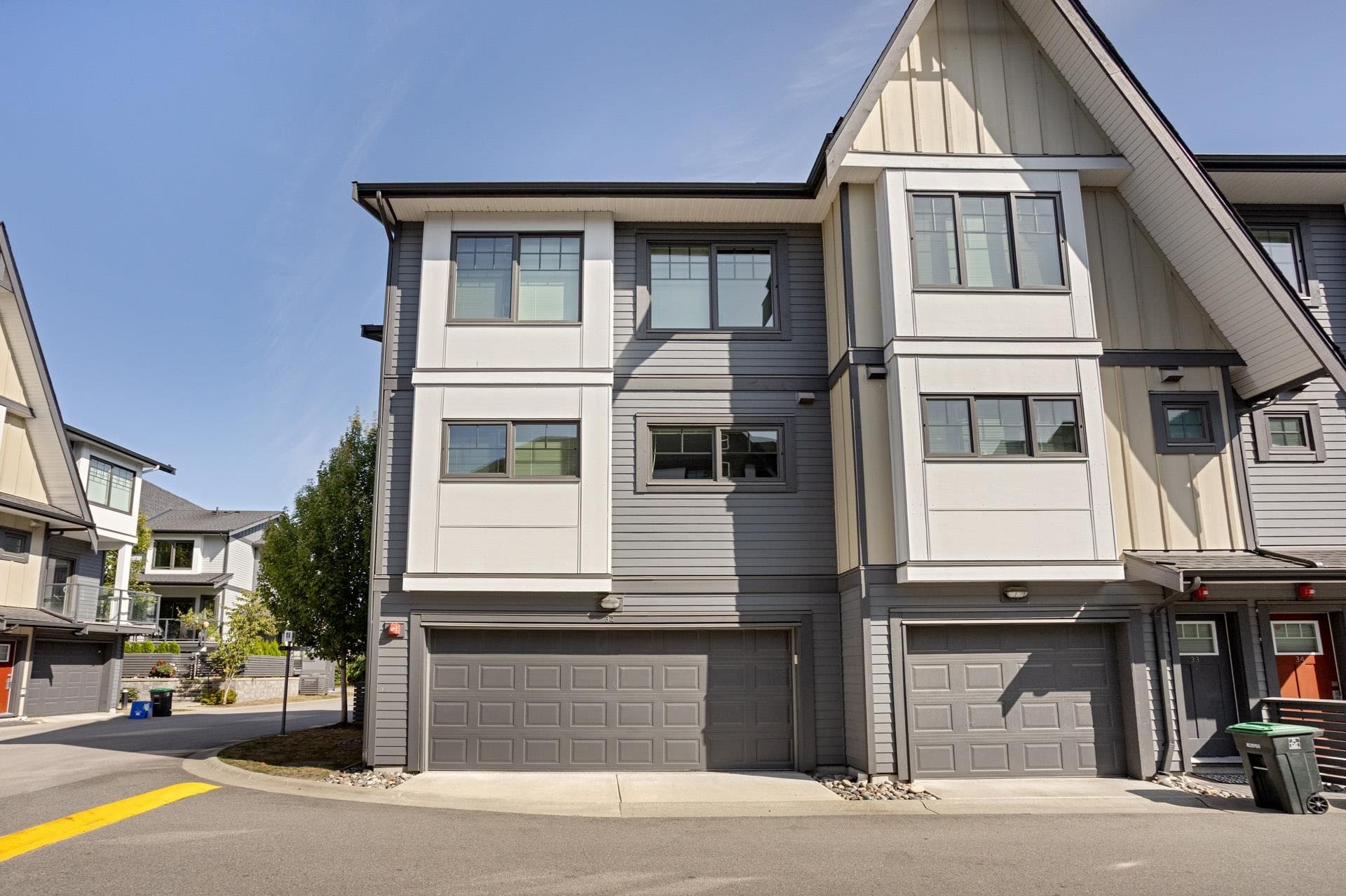 32 - 19451 Sutton Avenue, Pitt Meadows, V3Y 0G6 — photo 1