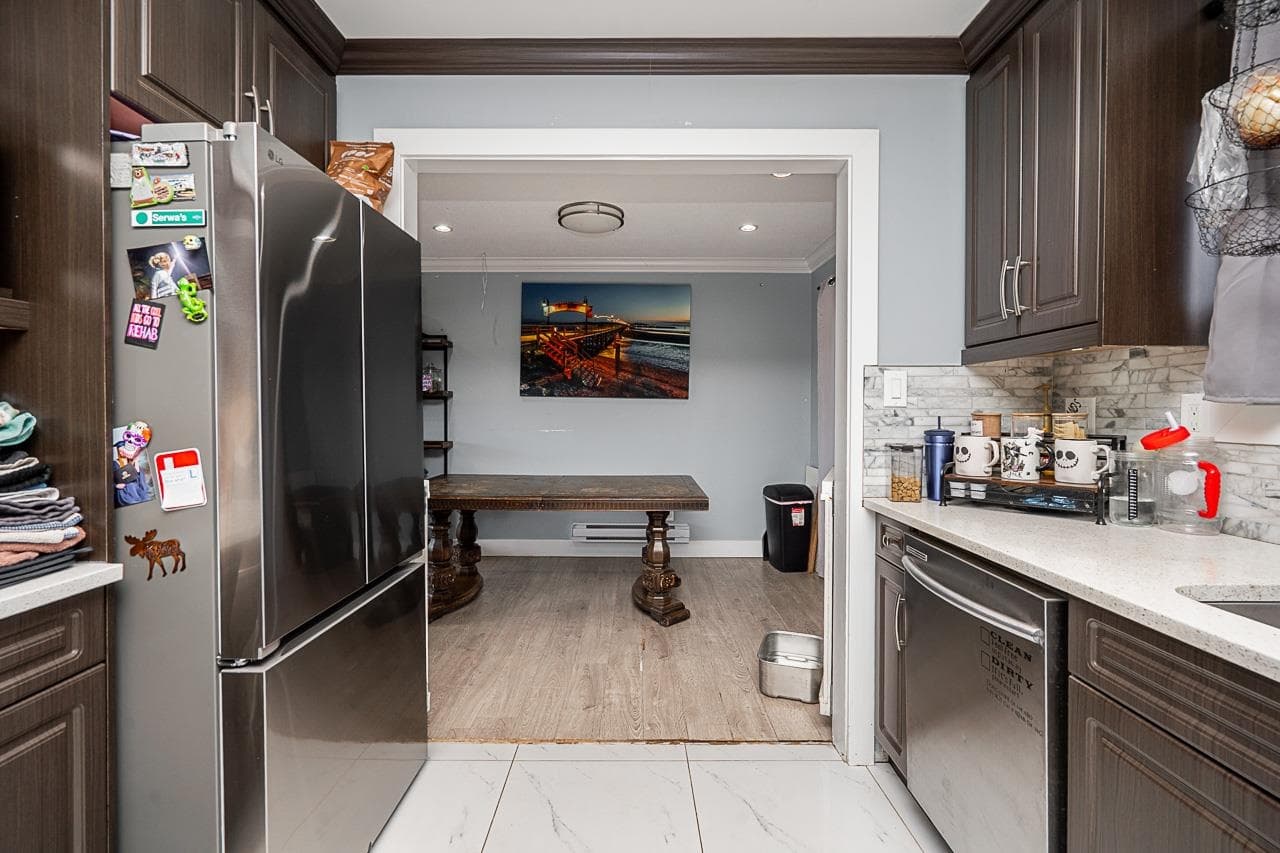 26487 30 Avenue, Langley, V4W 3B6 — photo 4