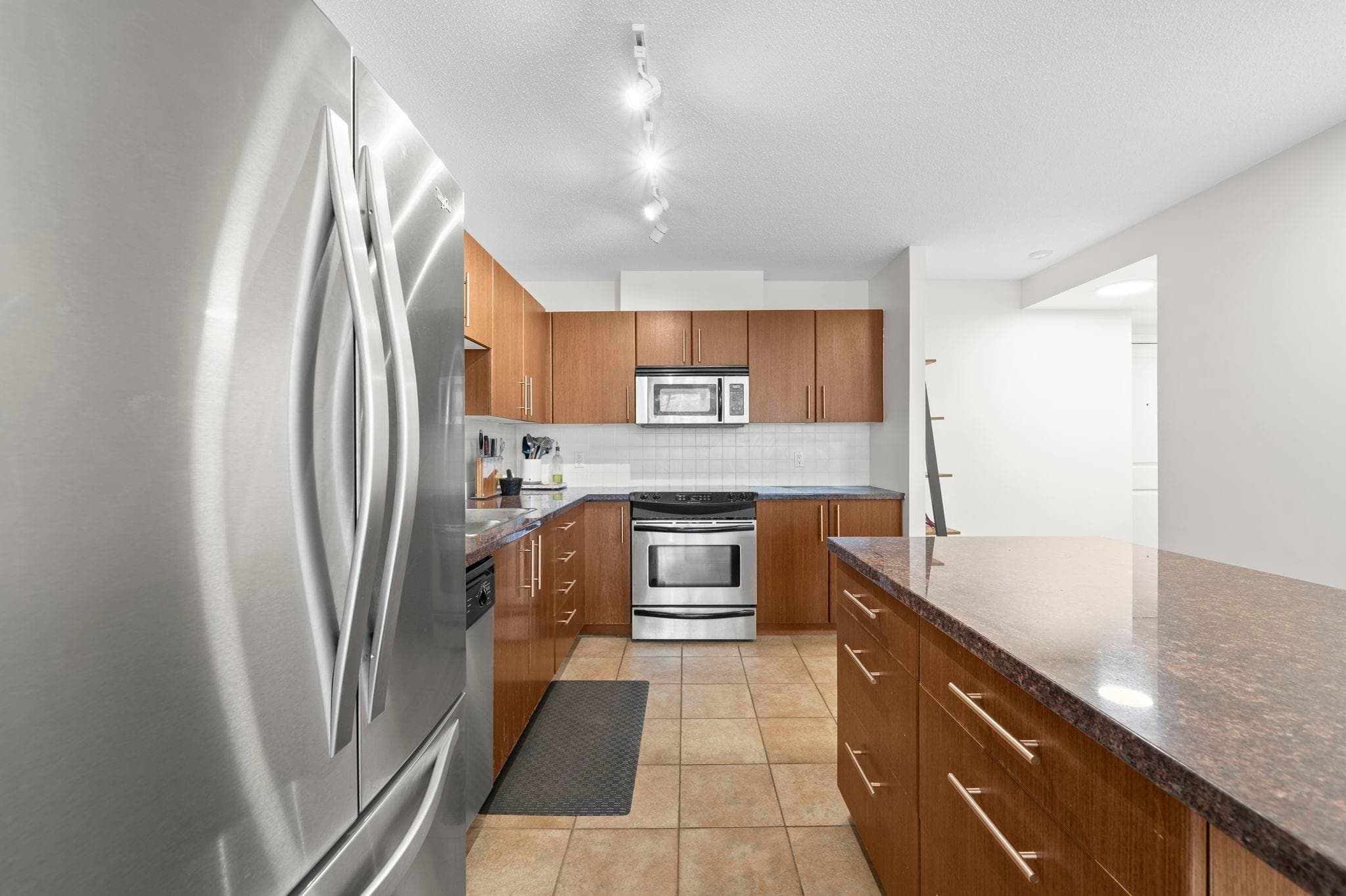 1007 - 2088 Madison Avenue, Burnaby, V5C 6T5 — photo 5