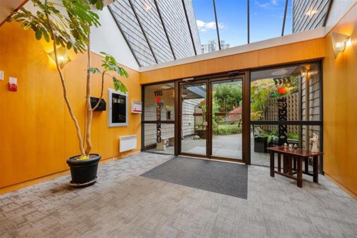 319 - 7377 Salisbury Avenue, Burnaby