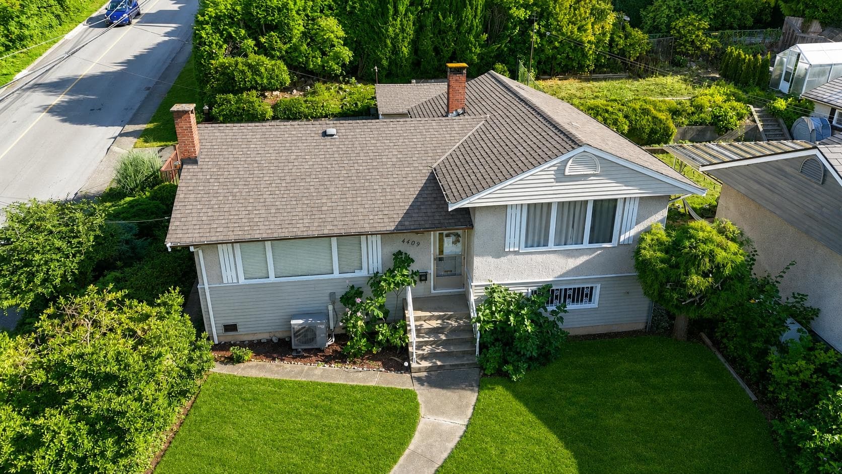 4409 Marine Drive, Burnaby, V5J 3G1 — photo 3