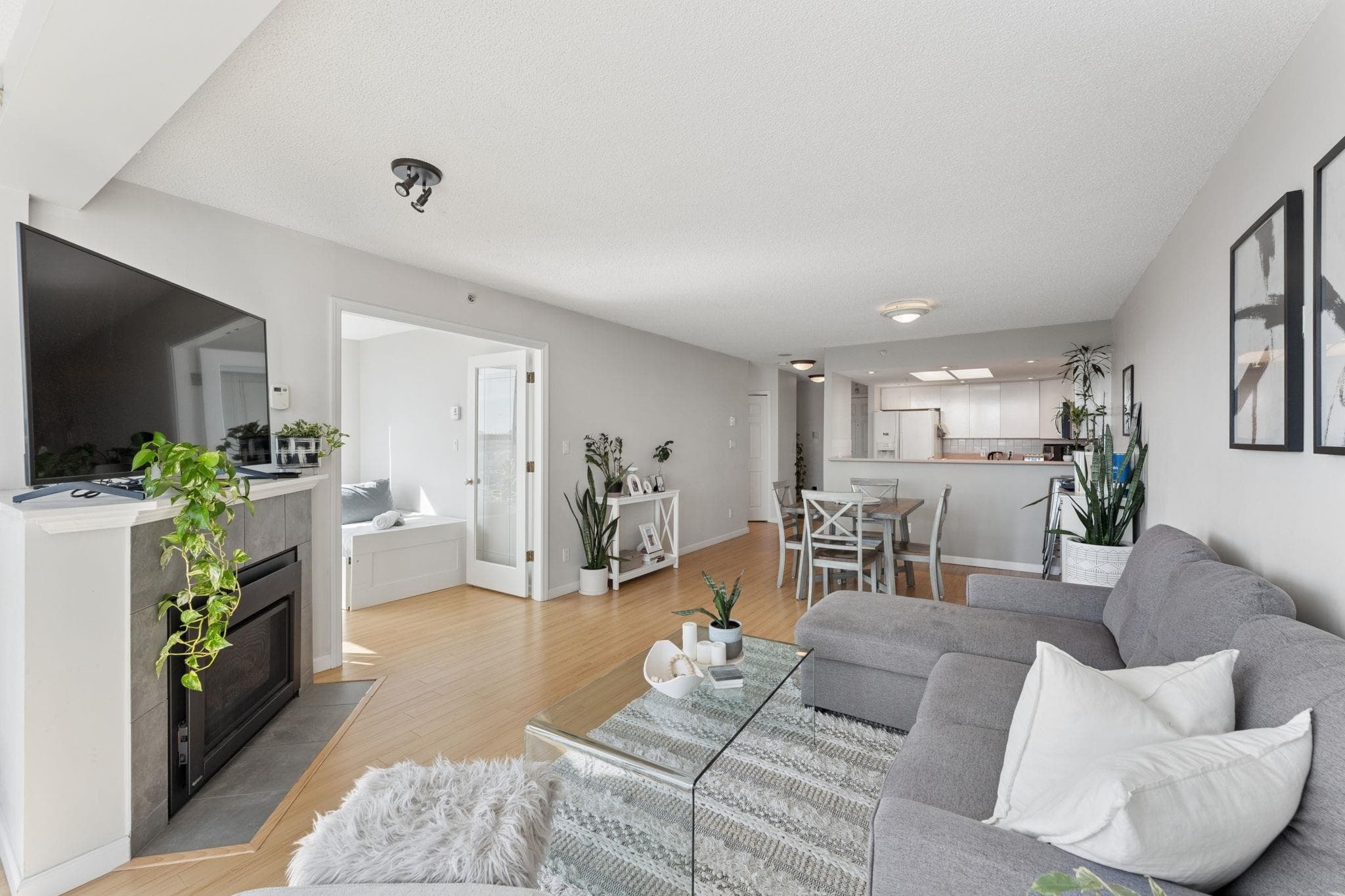 1603 - 1128 Quebec Street, Vancouver, V6A 4E1 — photo 4