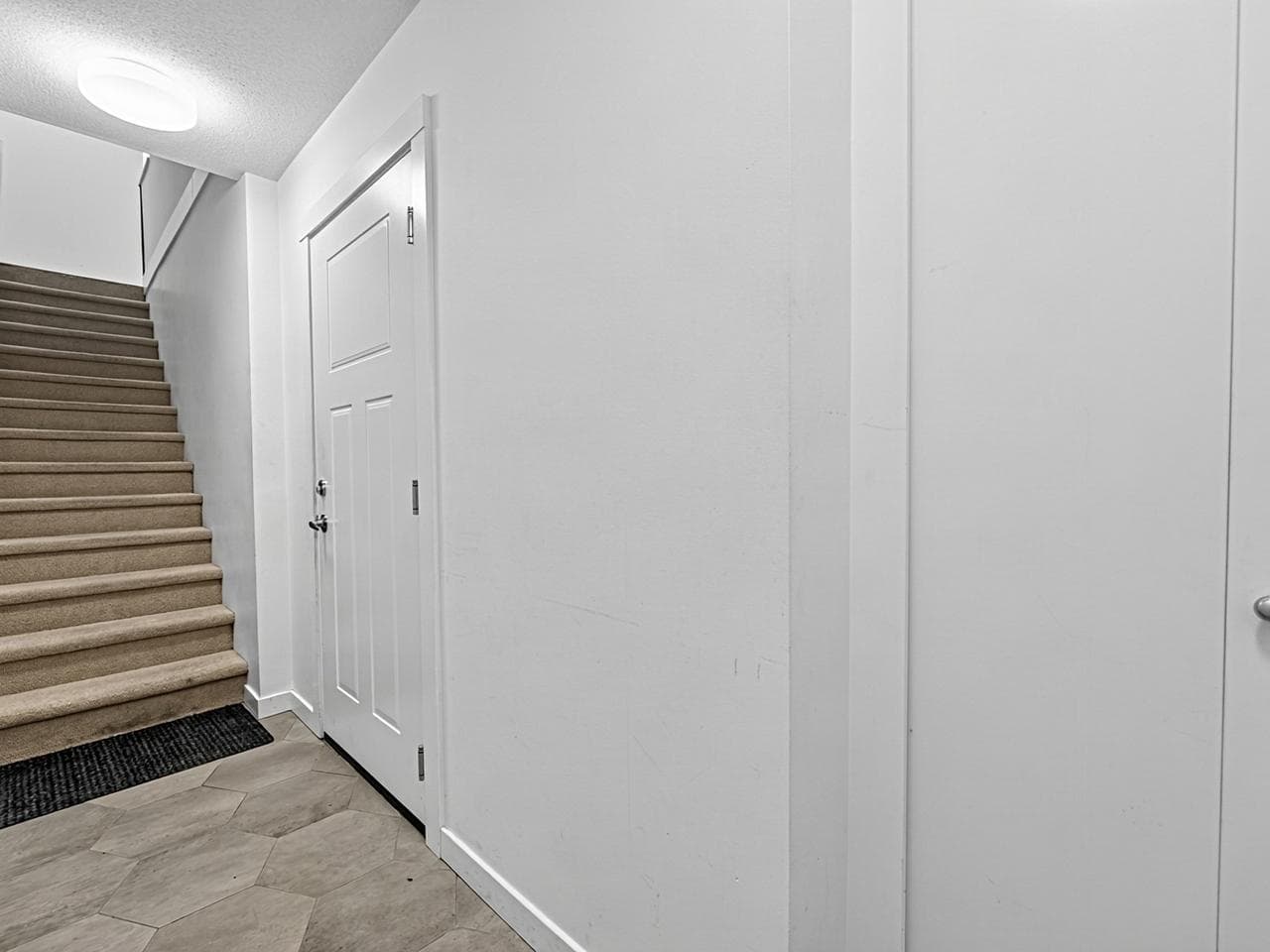 17 - 2560 Pitt River Road, Port Coquitlam, V3C 0G6 — photo 2