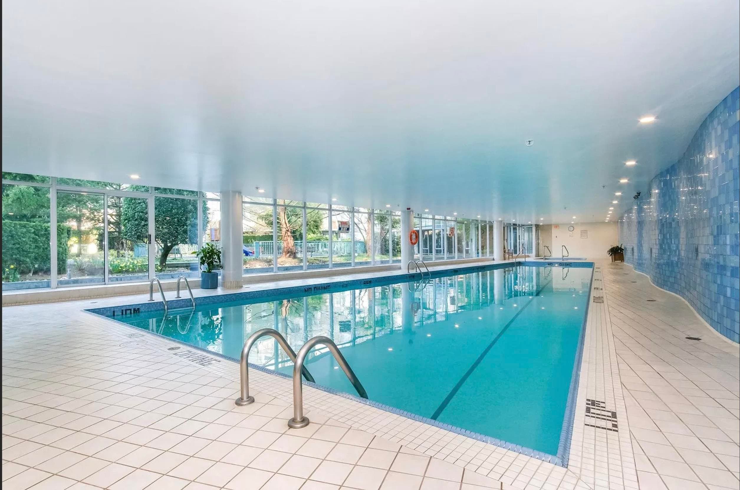 2P - 1033 Marinaside Crescent, Vancouver, V6Z 3A3 — photo 1