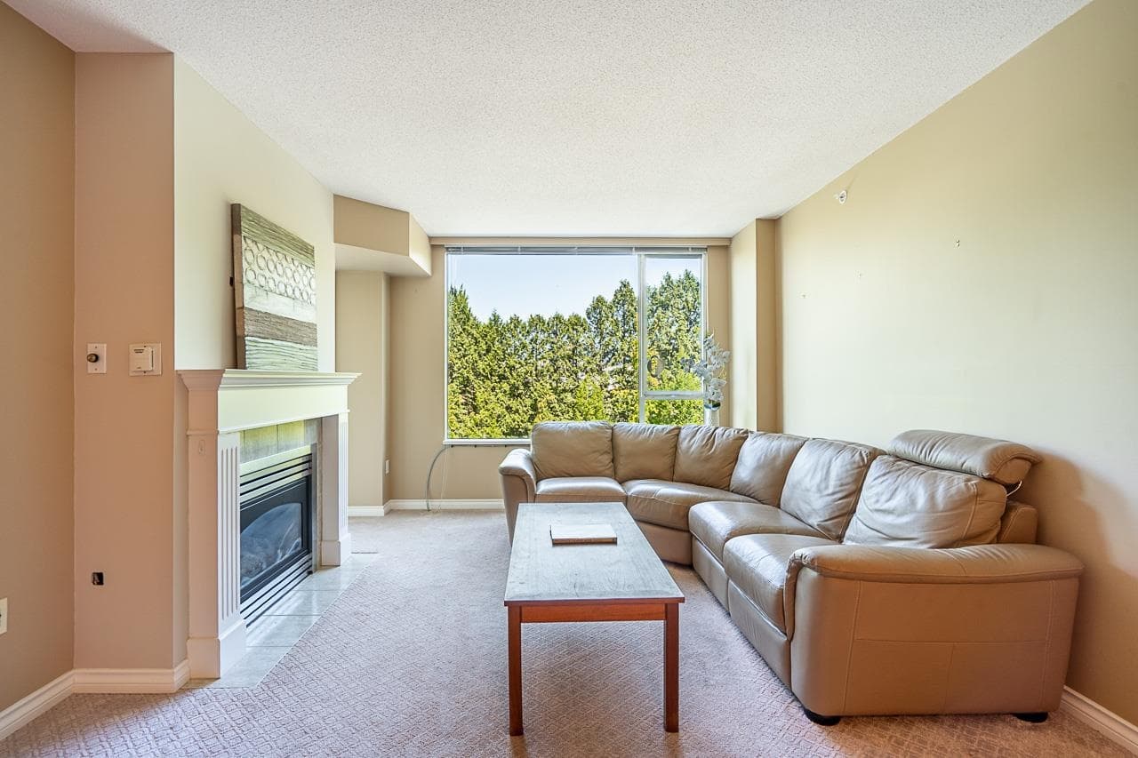 311 - 12148 224 Street, Maple Ridge, V2X 6B7 — photo 1