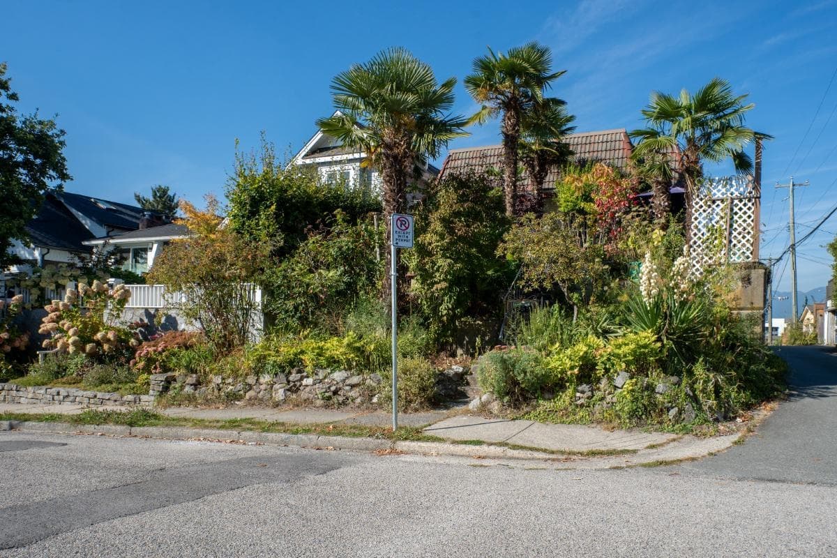 659 E 22nd Avenue, Vancouver, V5V 1V3 — photo 2