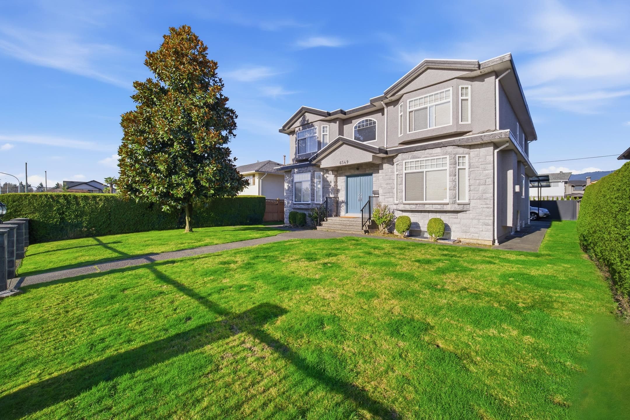 6549 Dunnedin Street, Burnaby, V5B 1Y7 — photo 2
