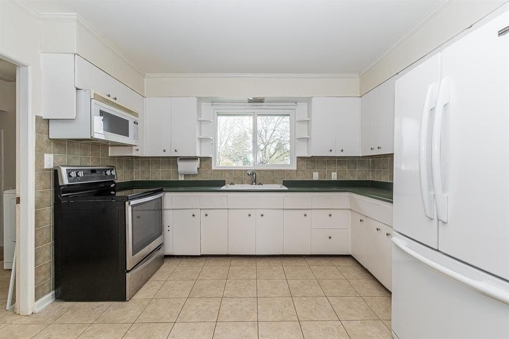 46615 Fraser Avenue, Chilliwack, V2P 2L1 — photo 4