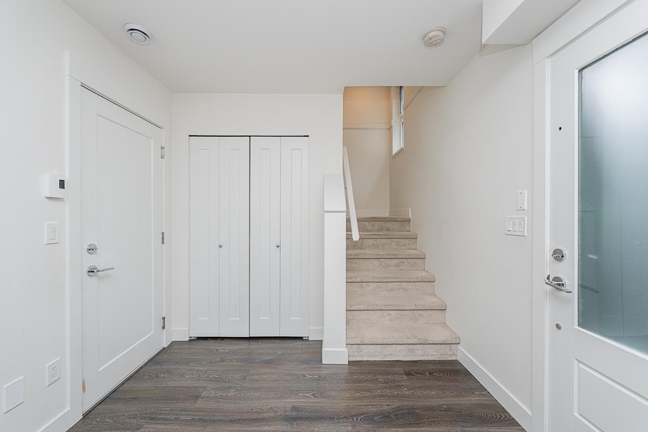 3 - 7947 209 Street, Langley, V2Y 0Y6 — photo 2