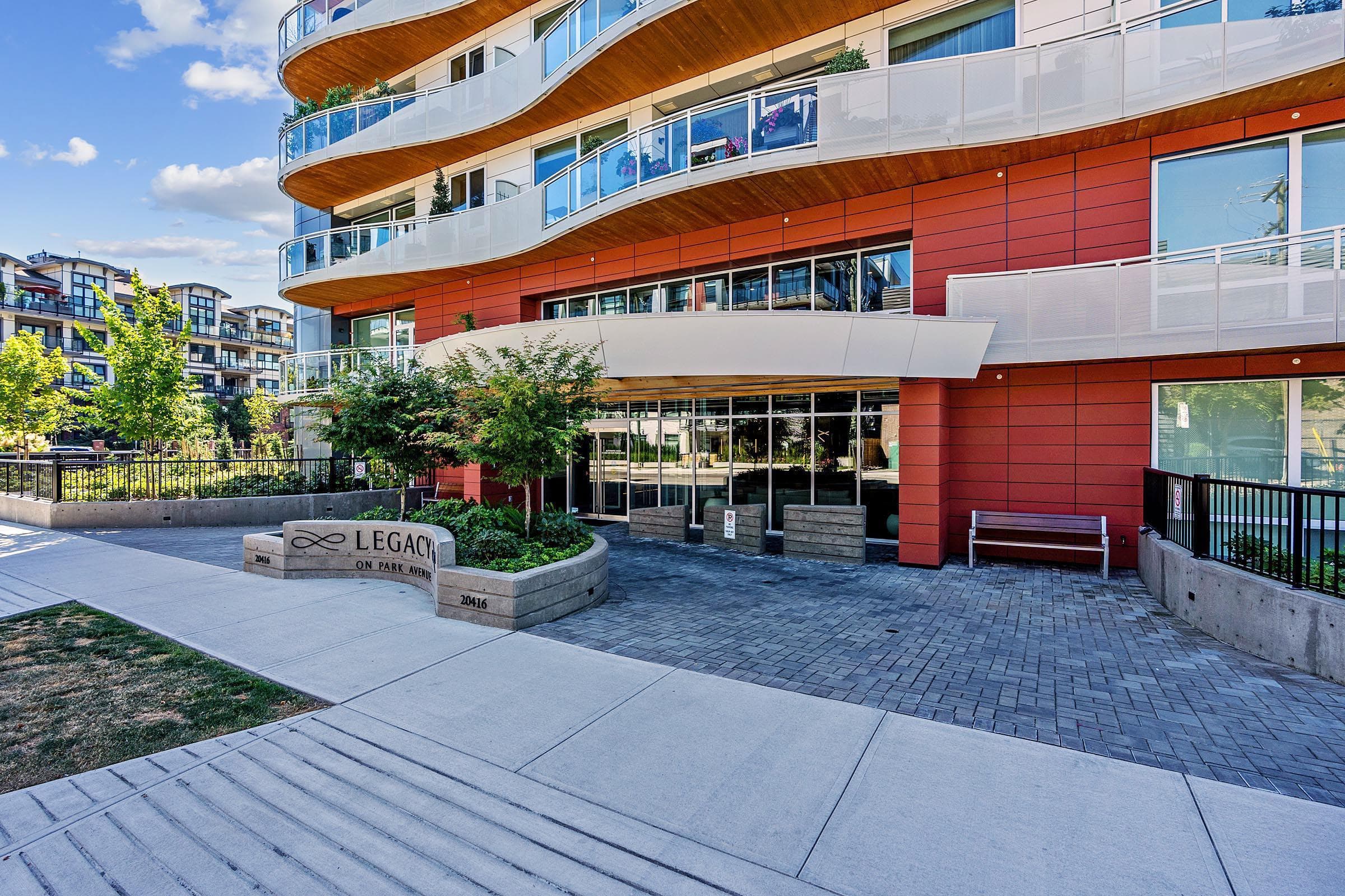 207 - 20416 Park Avenue, Langley, V3A 0N2 — photo 2