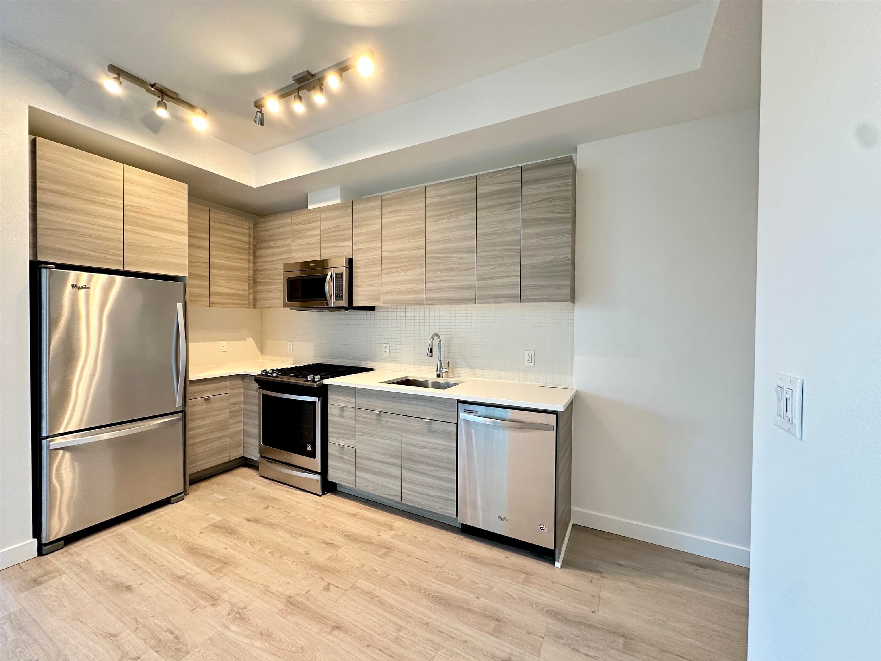 203 - 200 Nelson's Crescent, New Westminster, V3L 0H4 — photo 5