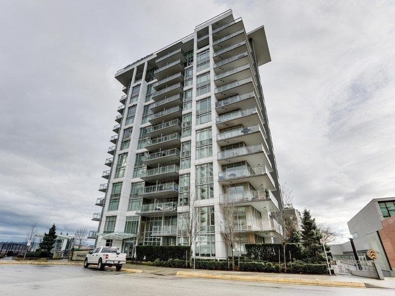 203 - 200 Nelson's Crescent, New Westminster, V3L 0H4 — photo 1