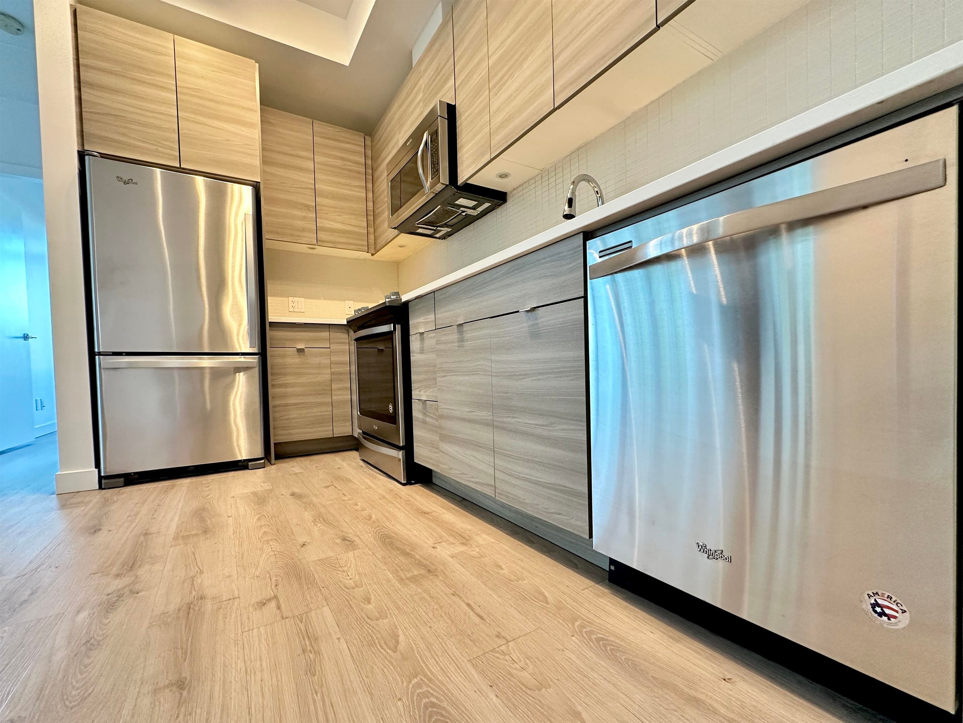 203 - 200 Nelson's Crescent, New Westminster, V3L 0H4 — photo 4