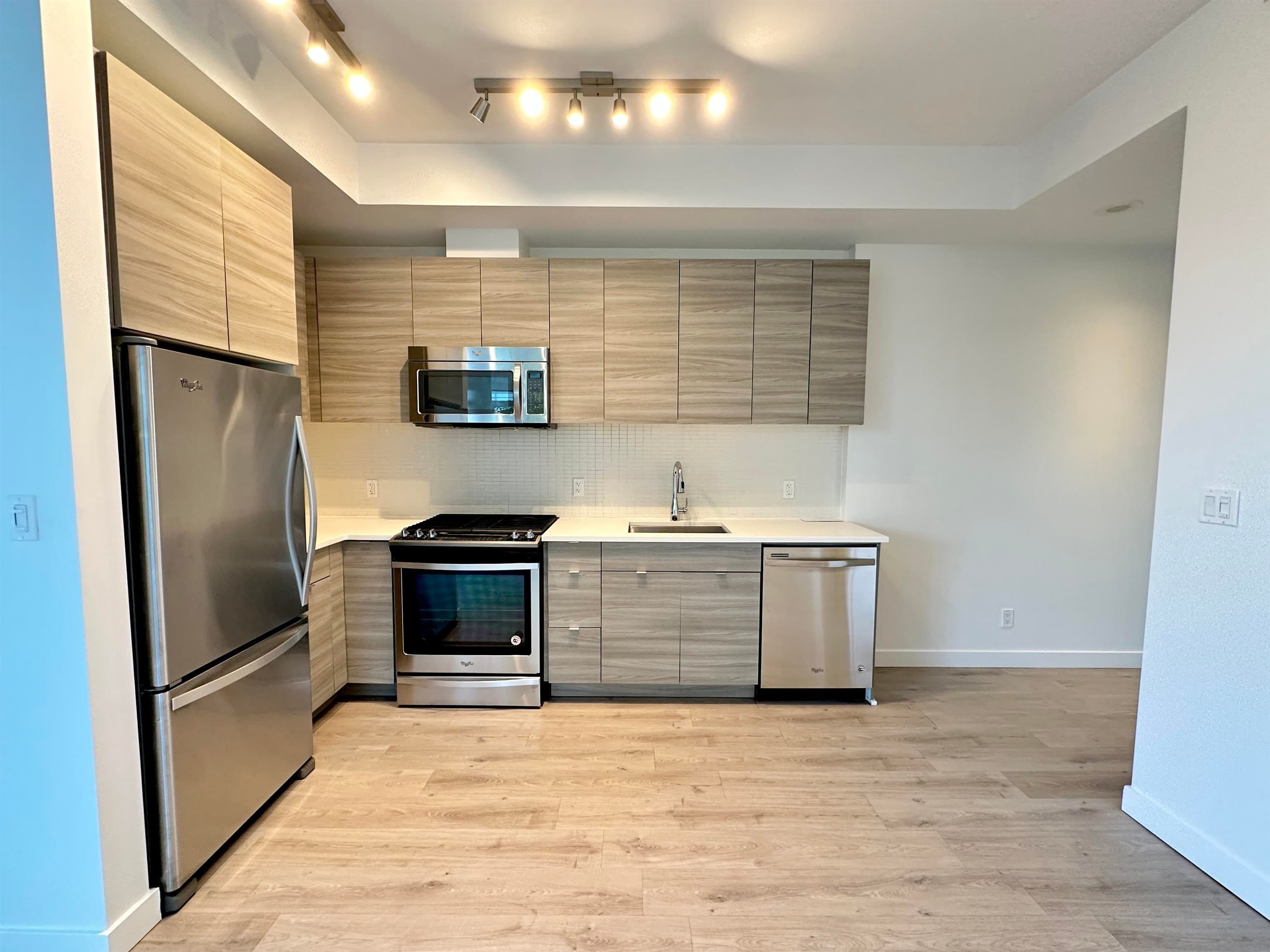 203 - 200 Nelson's Crescent, New Westminster, V3L 0H4 — photo 3