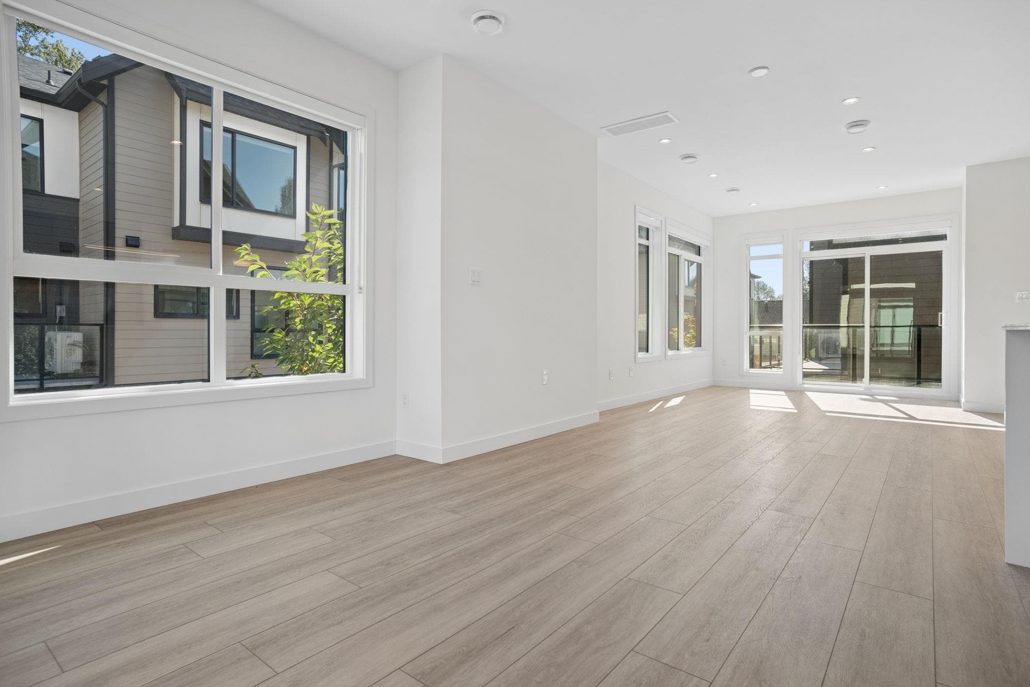 33 - 4337 Boundary Road, Richmond, V6V 1S8 — photo 4