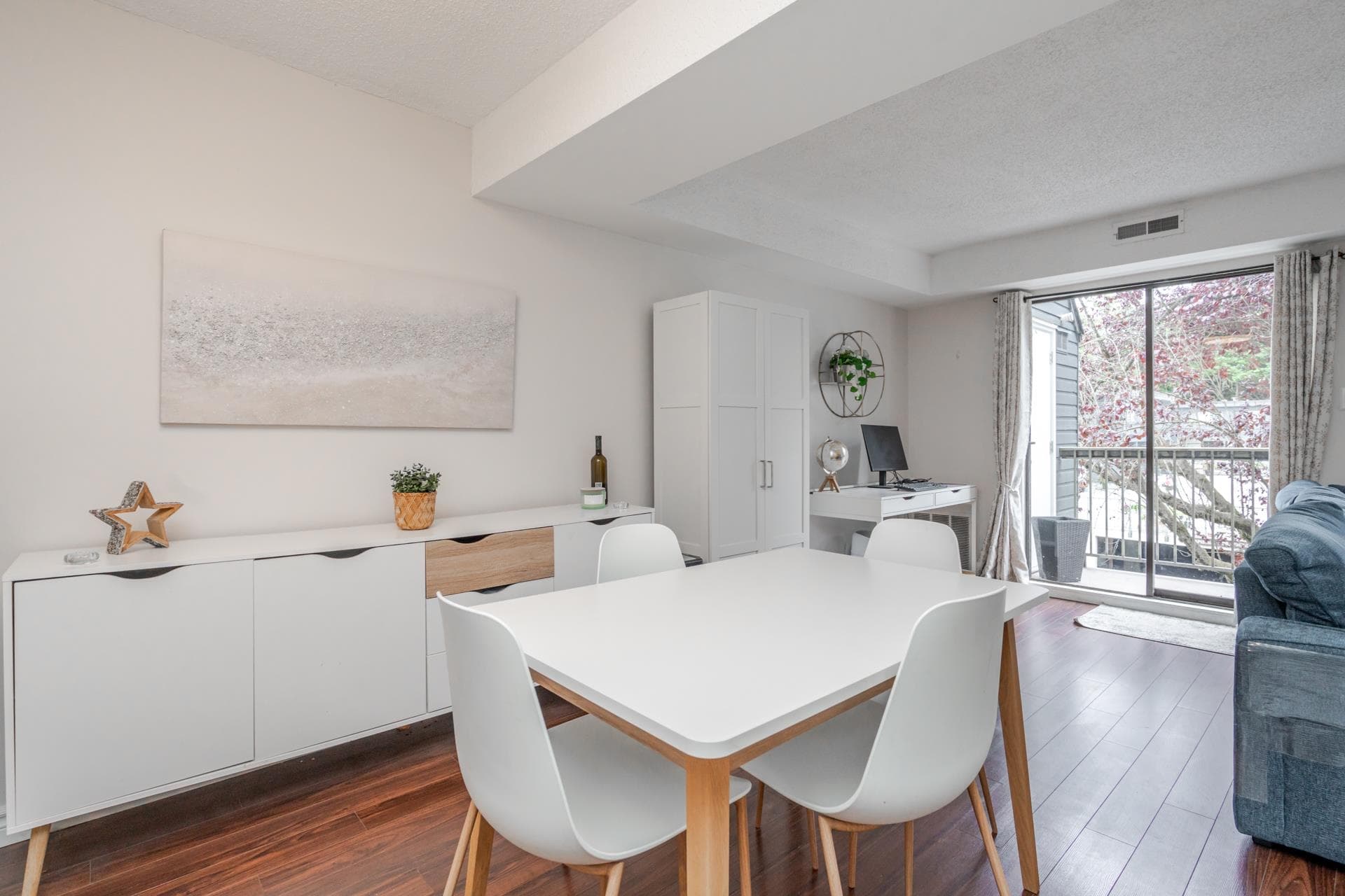 7363 Capistrano Drive, Burnaby, V5A 1P7 — photo 2