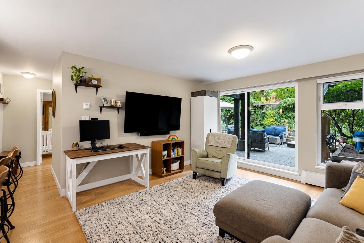 204 - 7377 Salisbury Avenue, Burnaby, V5E 4B2 — photo 1