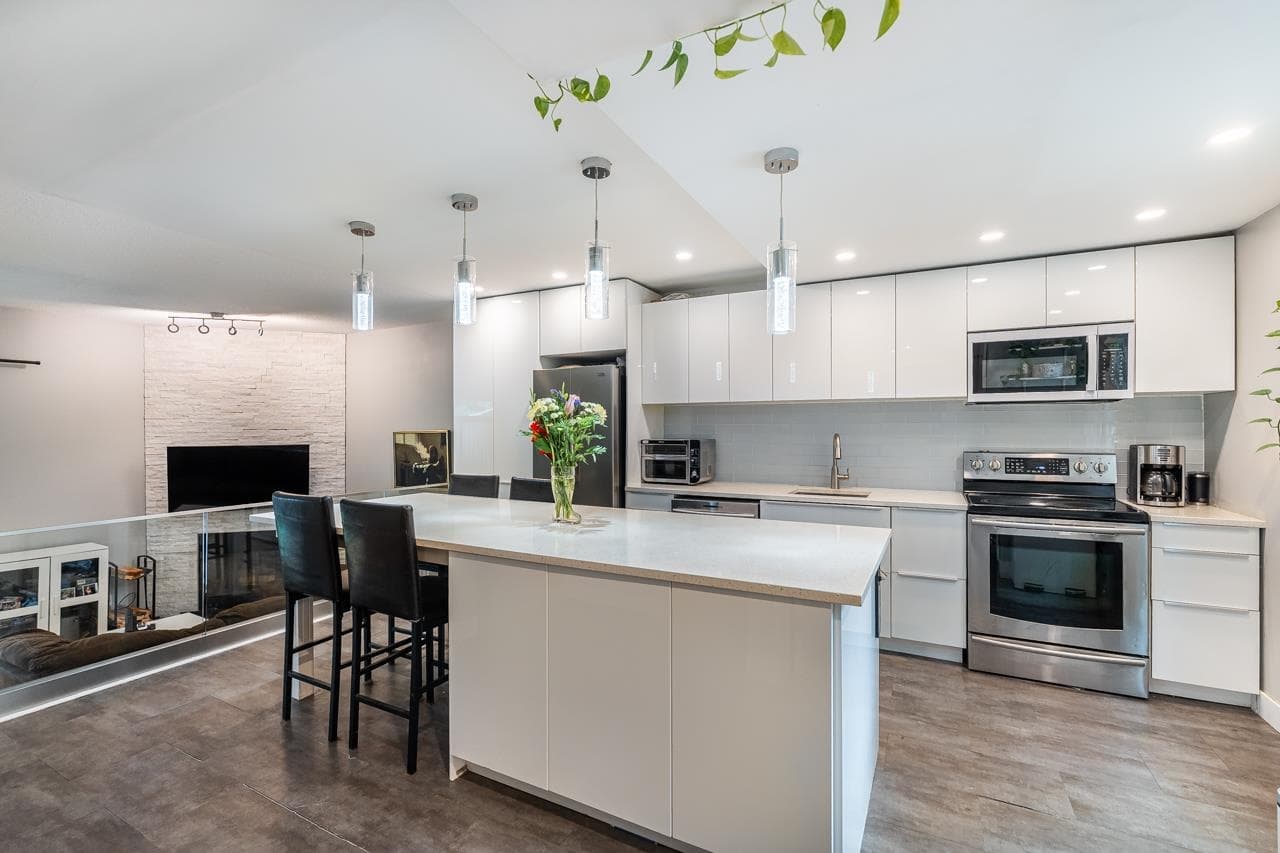 46 - 1240 Falcon Drive, Coquitlam, V3E 2B4 — photo 5