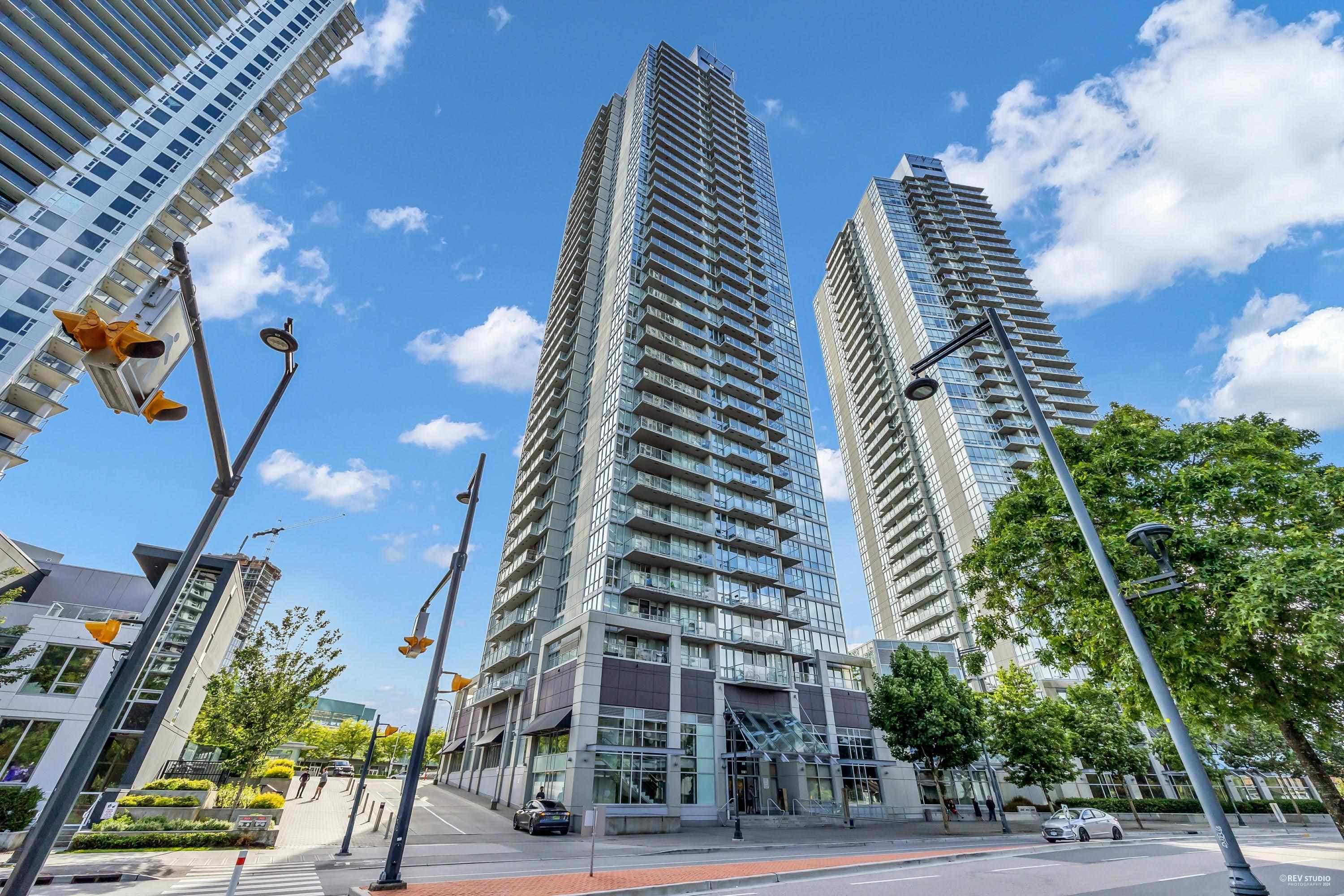 807 - 9981 Whalley Boulevard, Surrey