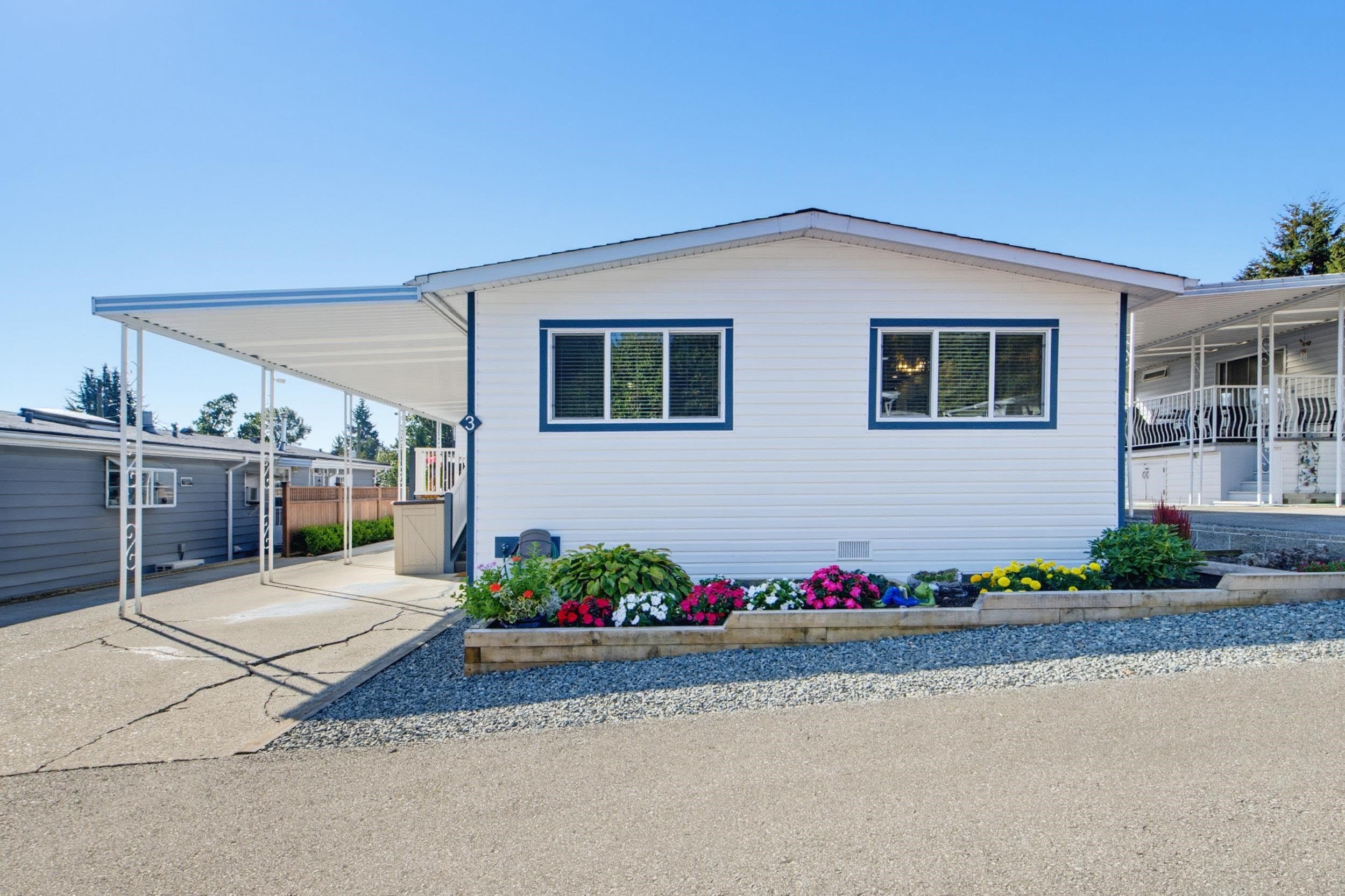 3 - 27111 0 Avenue, Langley
