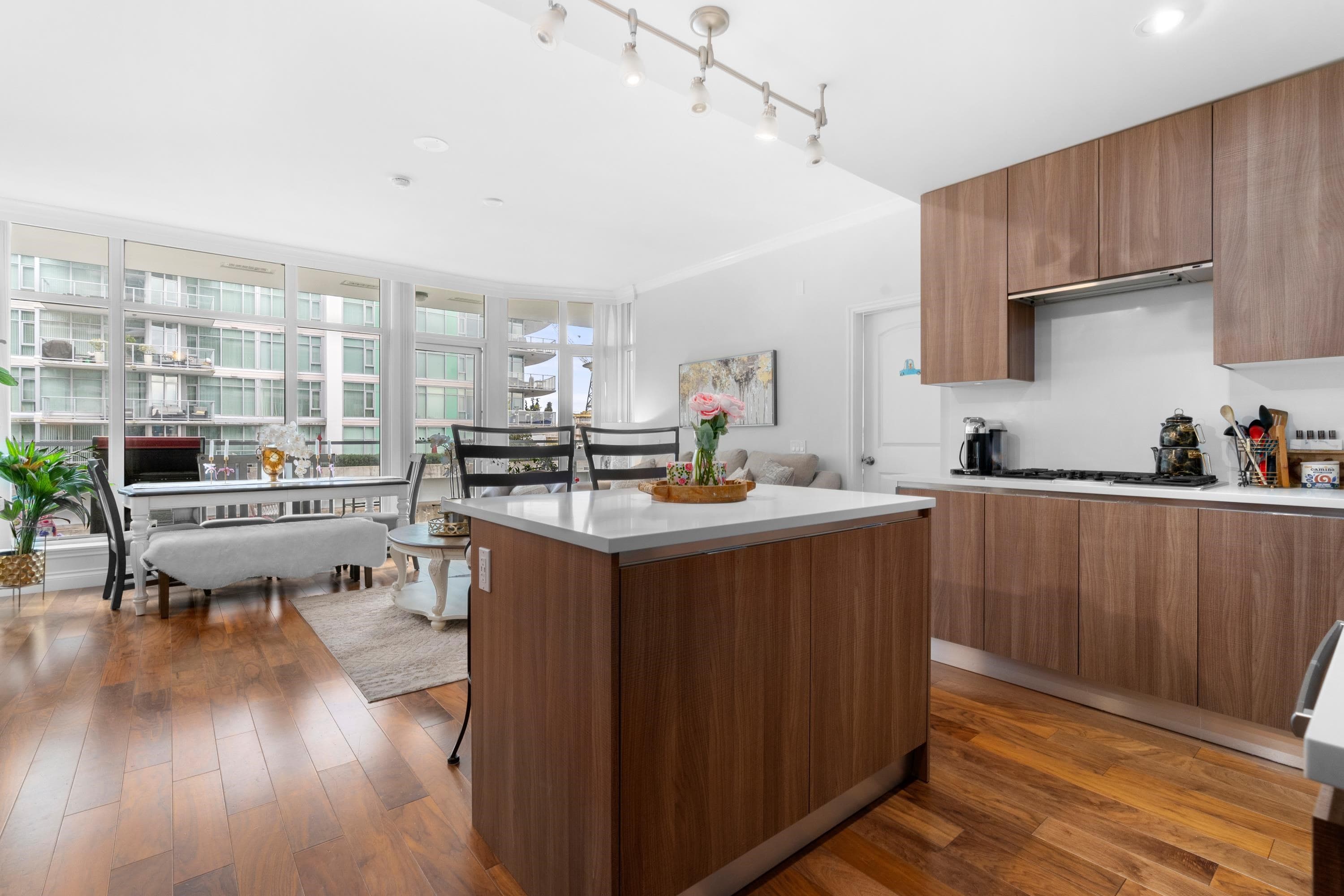 204 - 175 Victory Ship Way, North Vancouver, V7L 0G1 — photo 2