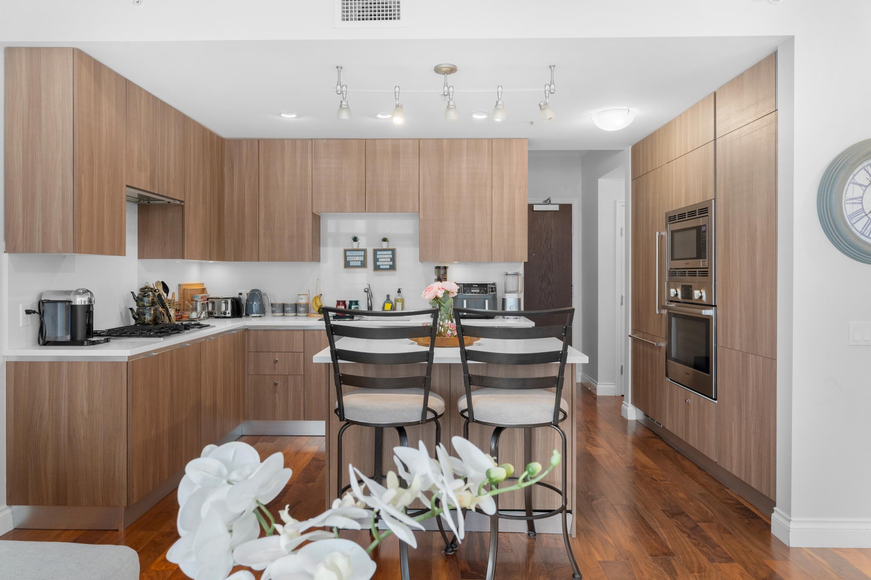 204 - 175 Victory Ship Way, North Vancouver, V7L 0G1 — photo 5