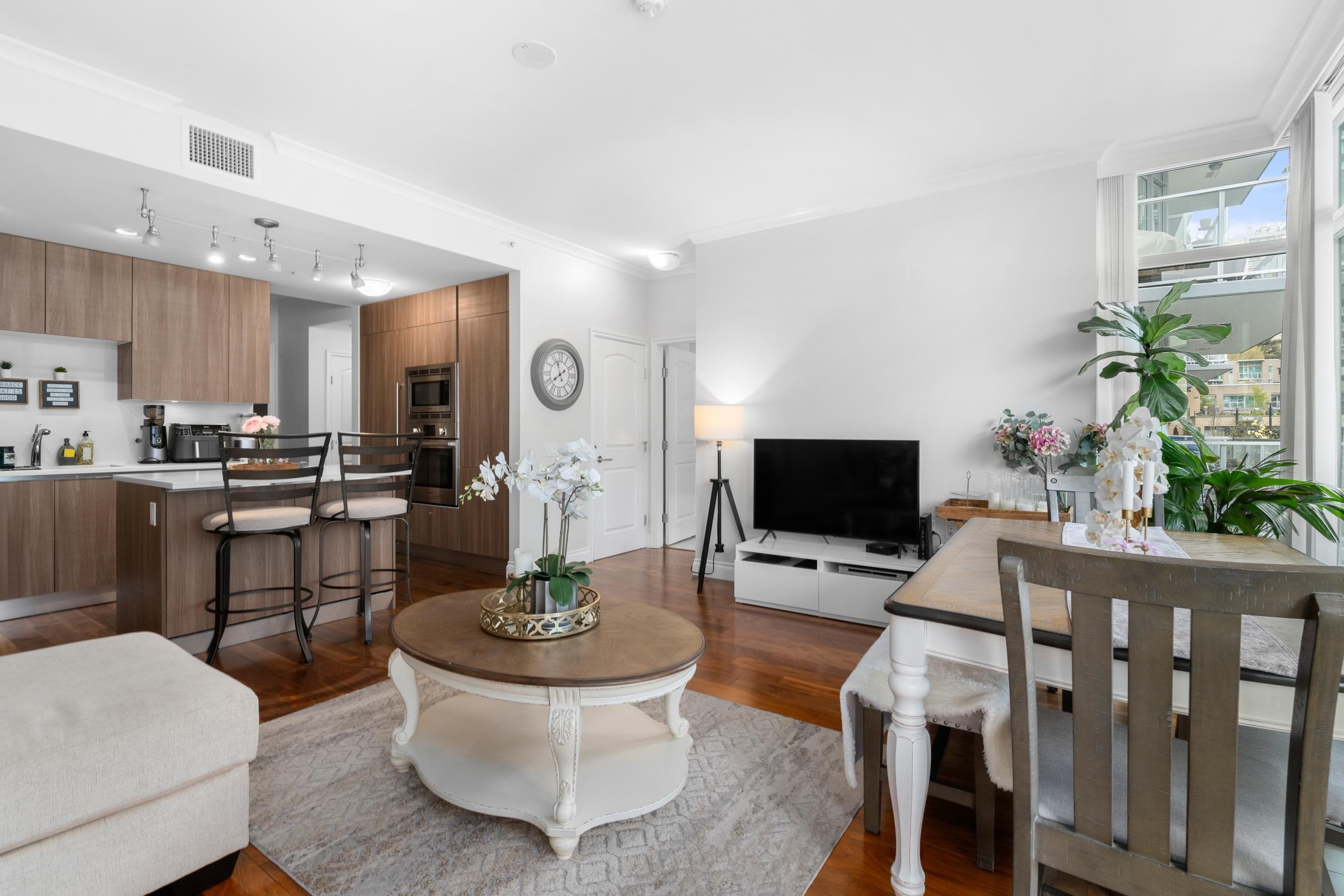204 - 175 Victory Ship Way, North Vancouver, V7L 0G1 — photo 4