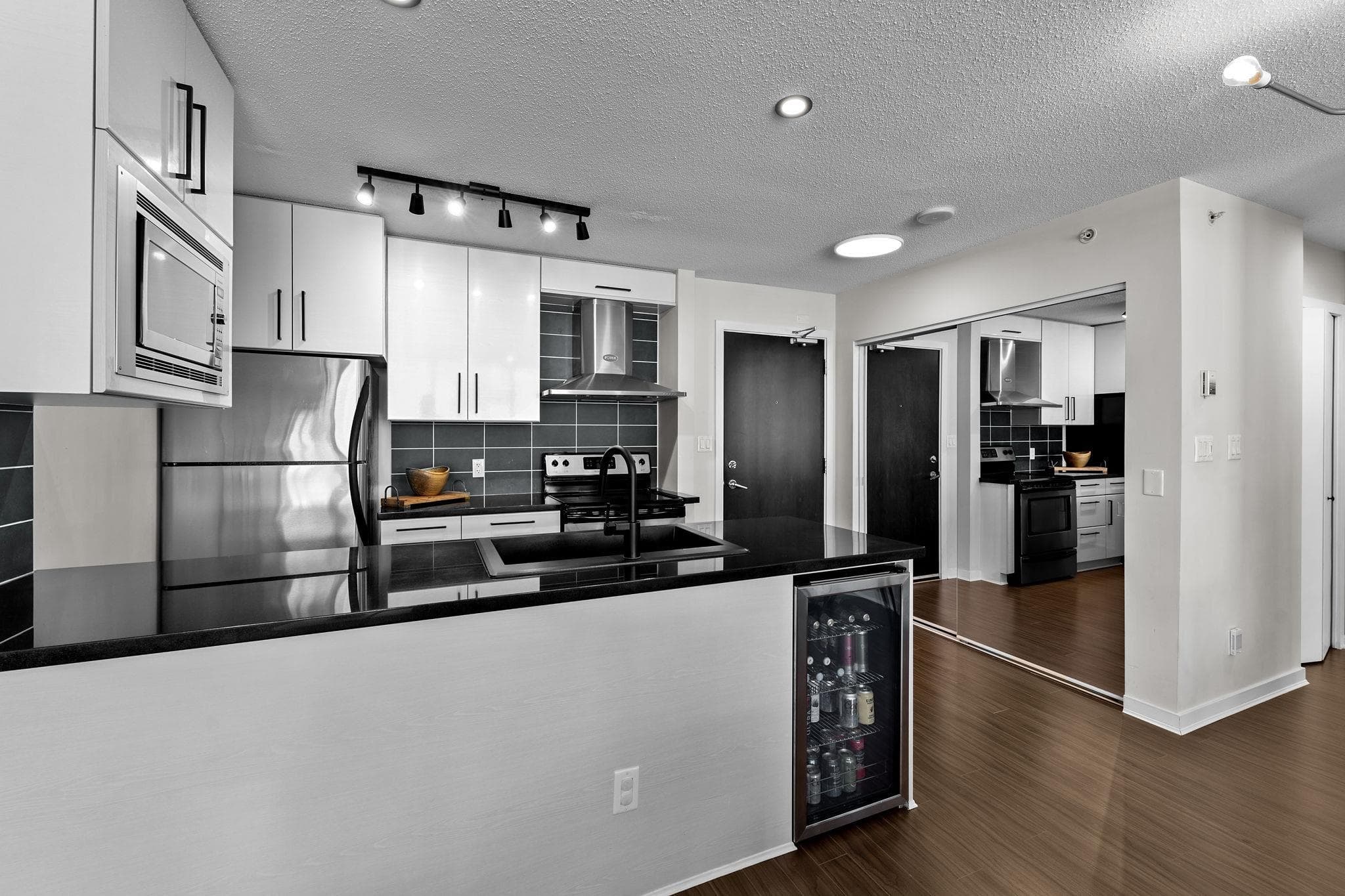 306 - 633 Abbott Street, Vancouver, V6B 0J3 — photo 5