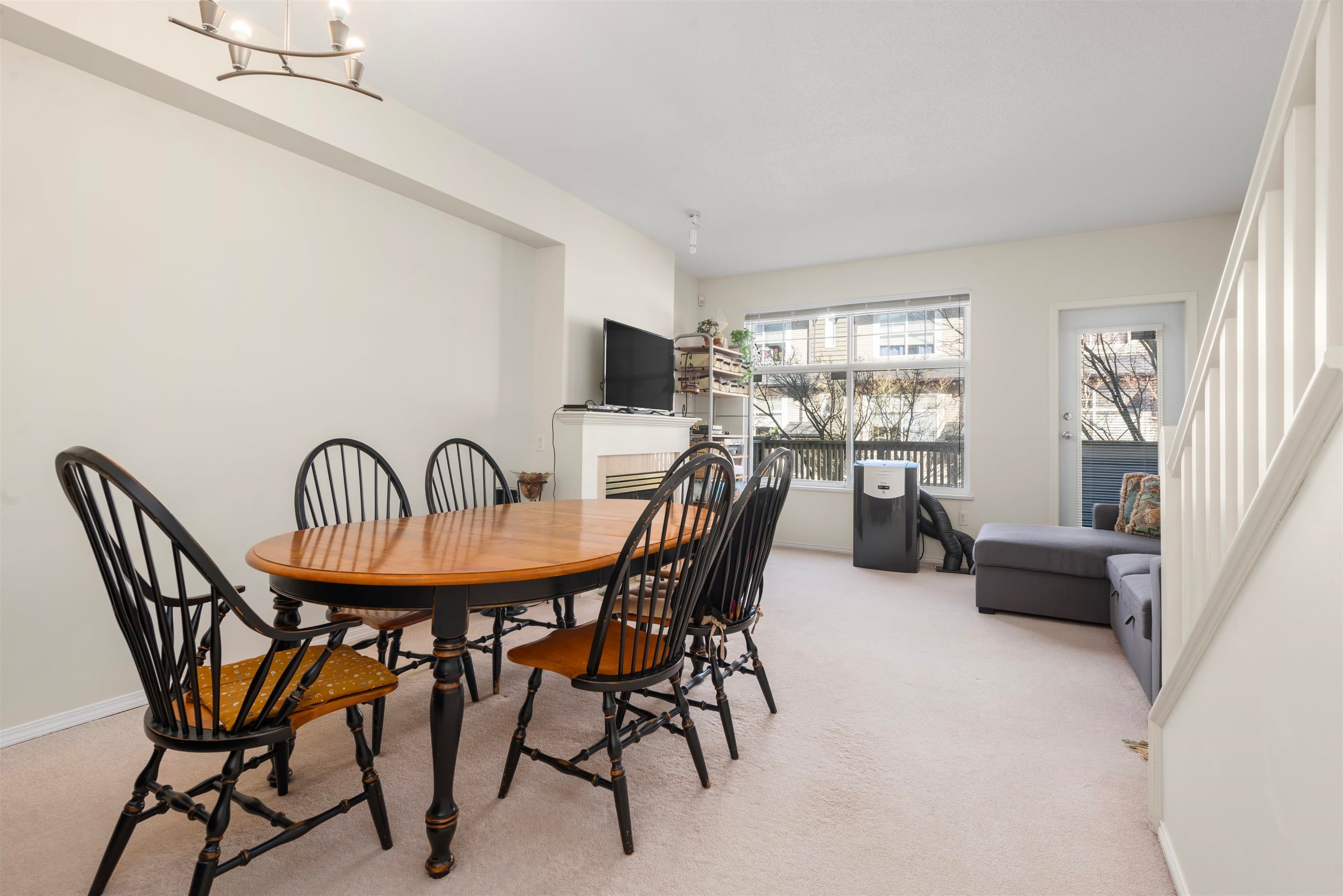 42 - 3711 Robson Court, Richmond, V7C 5T8 — photo 2