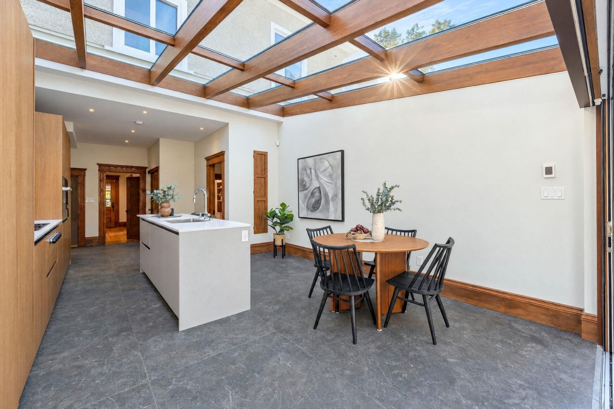 647 Prior Street, Vancouver, V6A 2G7 — photo 2