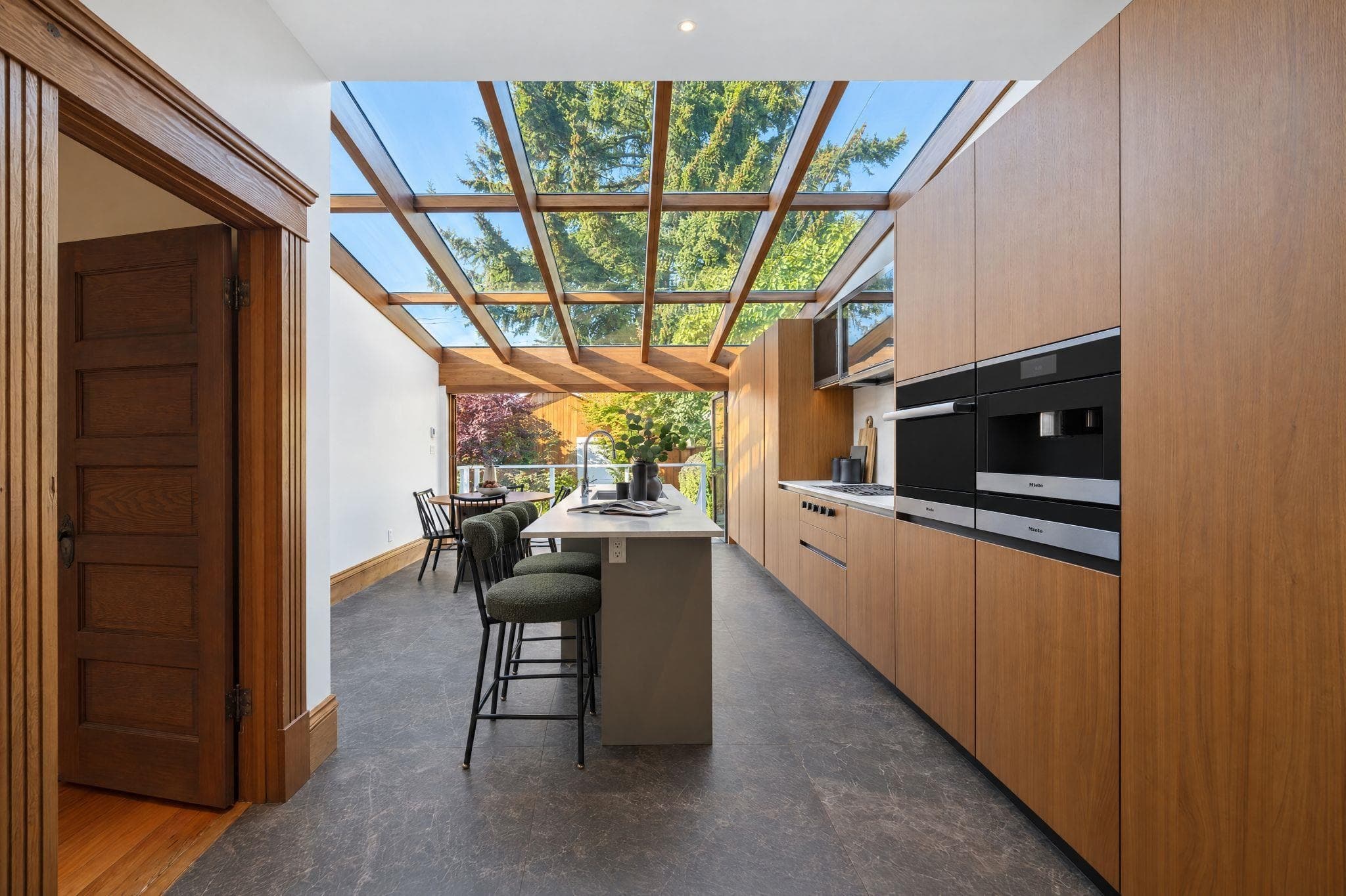 647 Prior Street, Vancouver, V6A 2G7 — photo 4