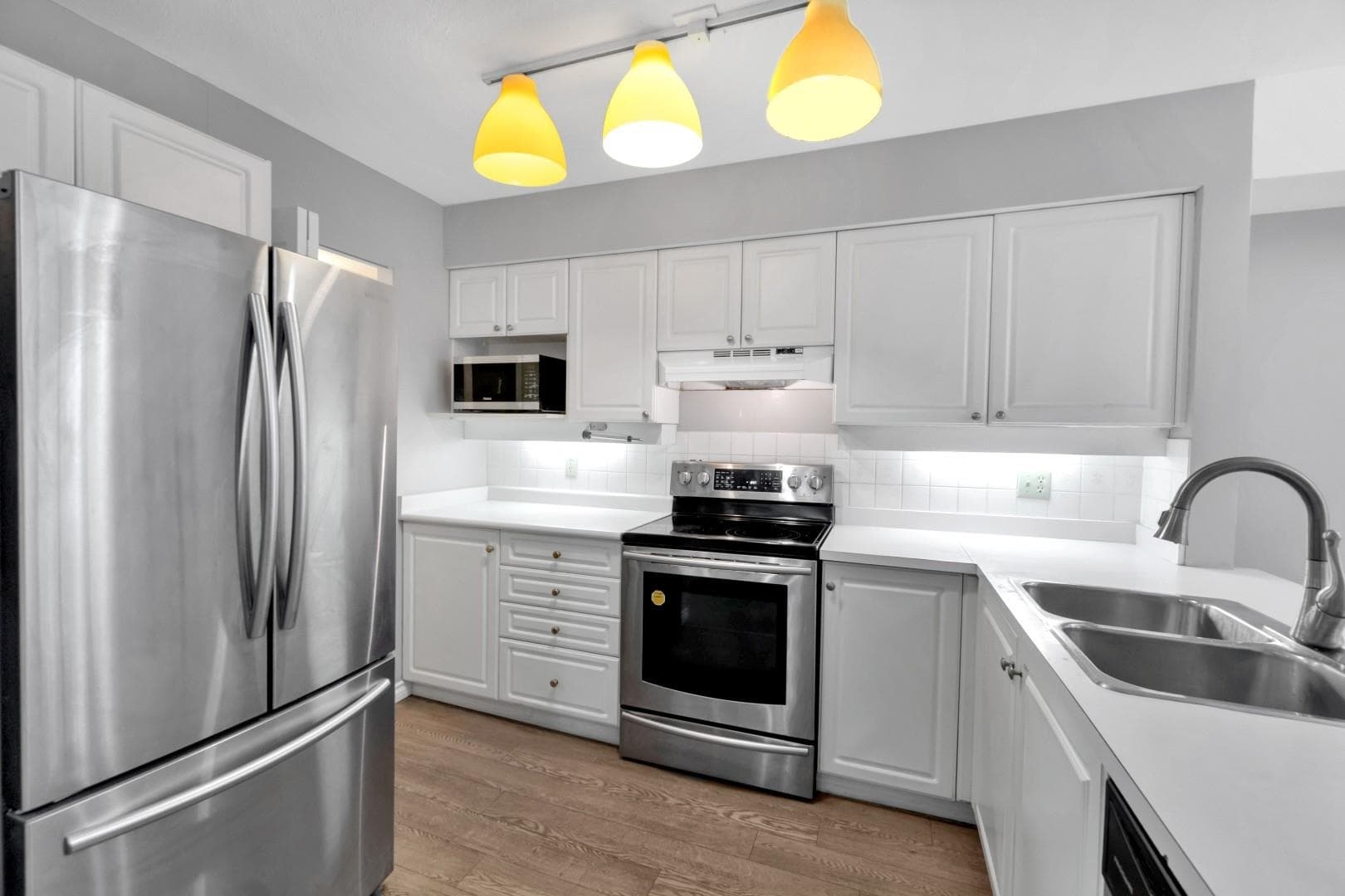 304A - 7025 Stride Avenue, Burnaby, V3N 4Y2 — photo 3