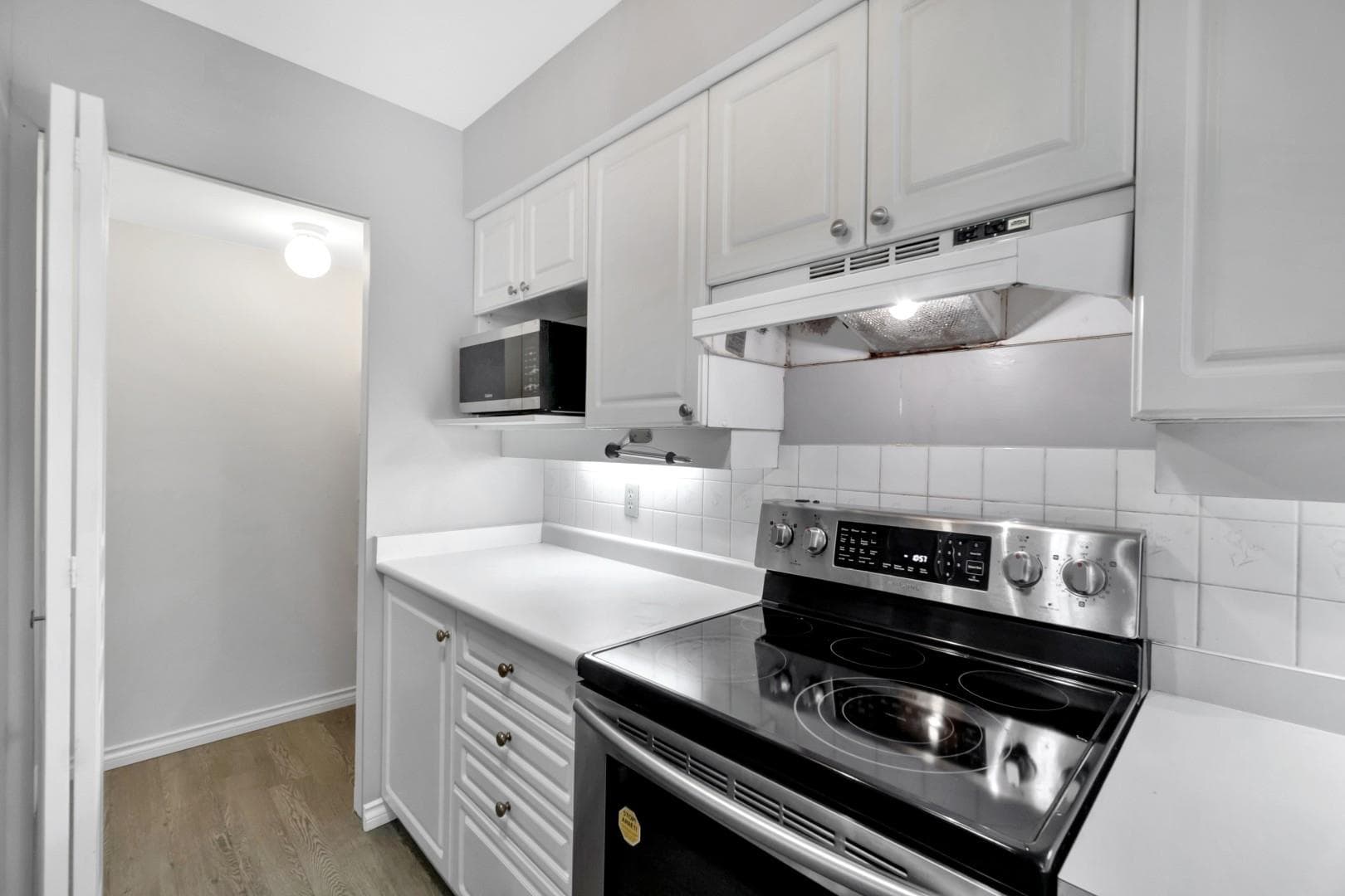 304A - 7025 Stride Avenue, Burnaby, V3N 4Y2 — photo 4