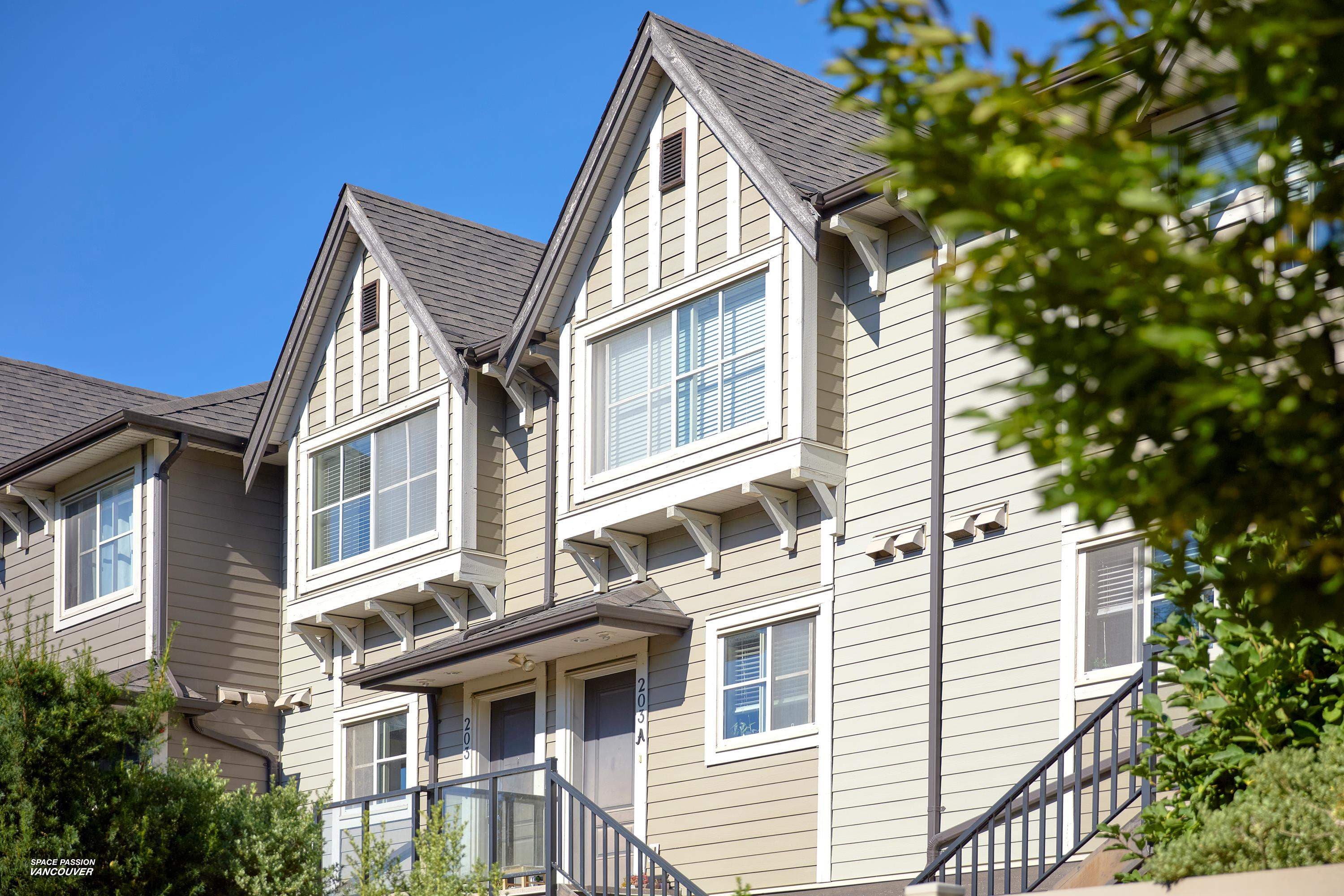 203A - 7159 Stride Avenue, Burnaby, V3N 1T8 — photo 1