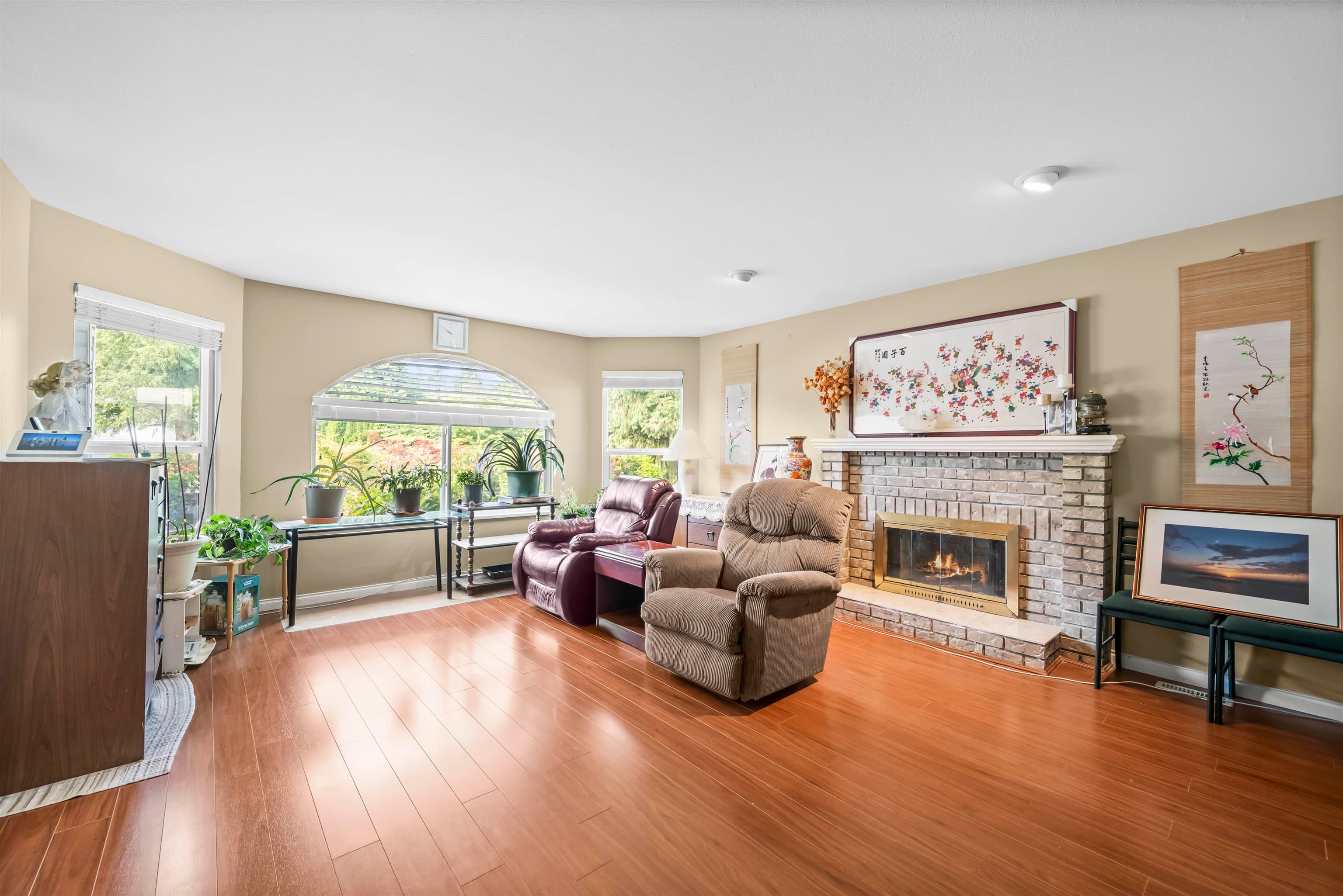 6012 124 Street, Surrey, V3X 2C6 — photo 2