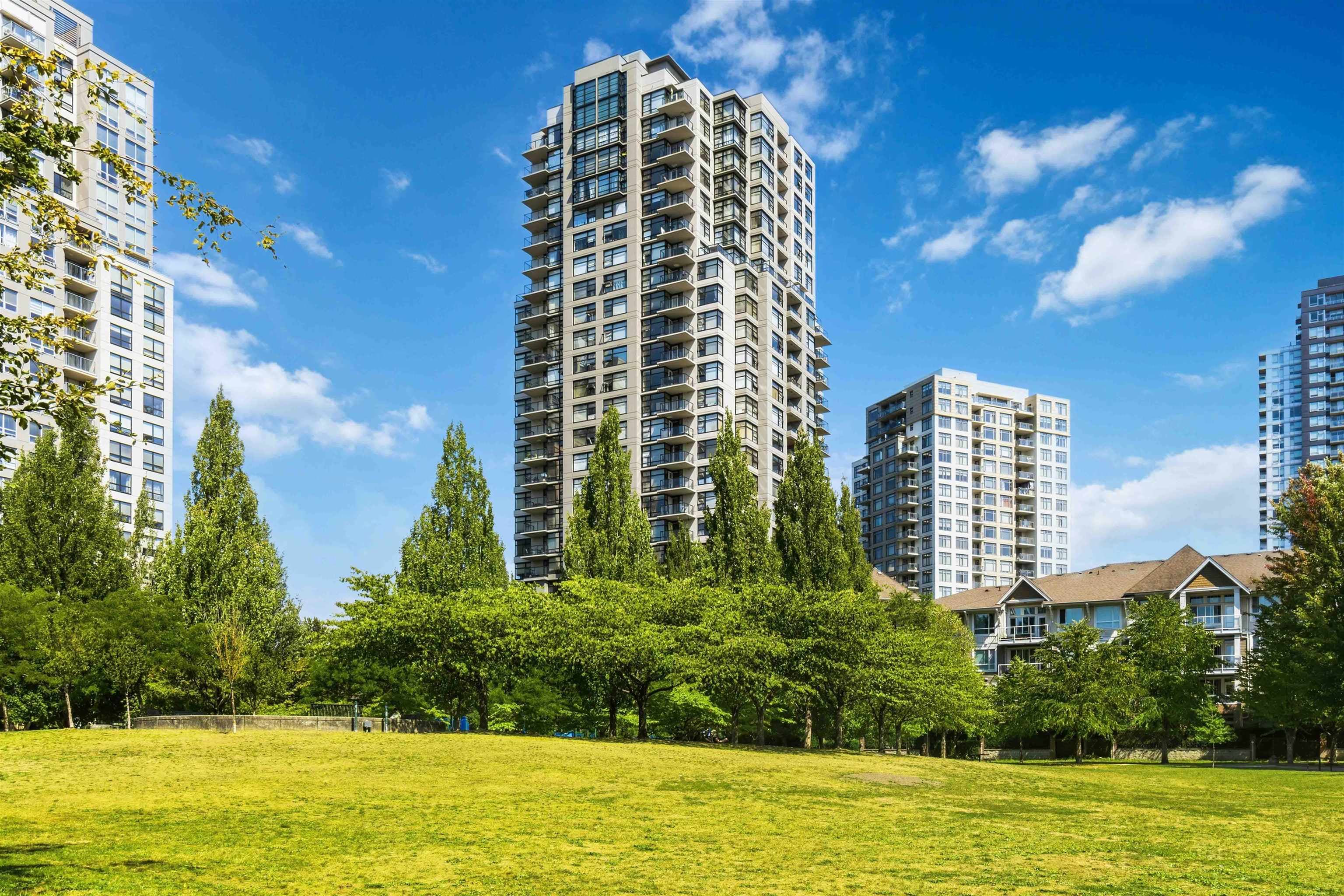 805 - 5380 Oben Street, Vancouver, V5R 6H7 — photo 1