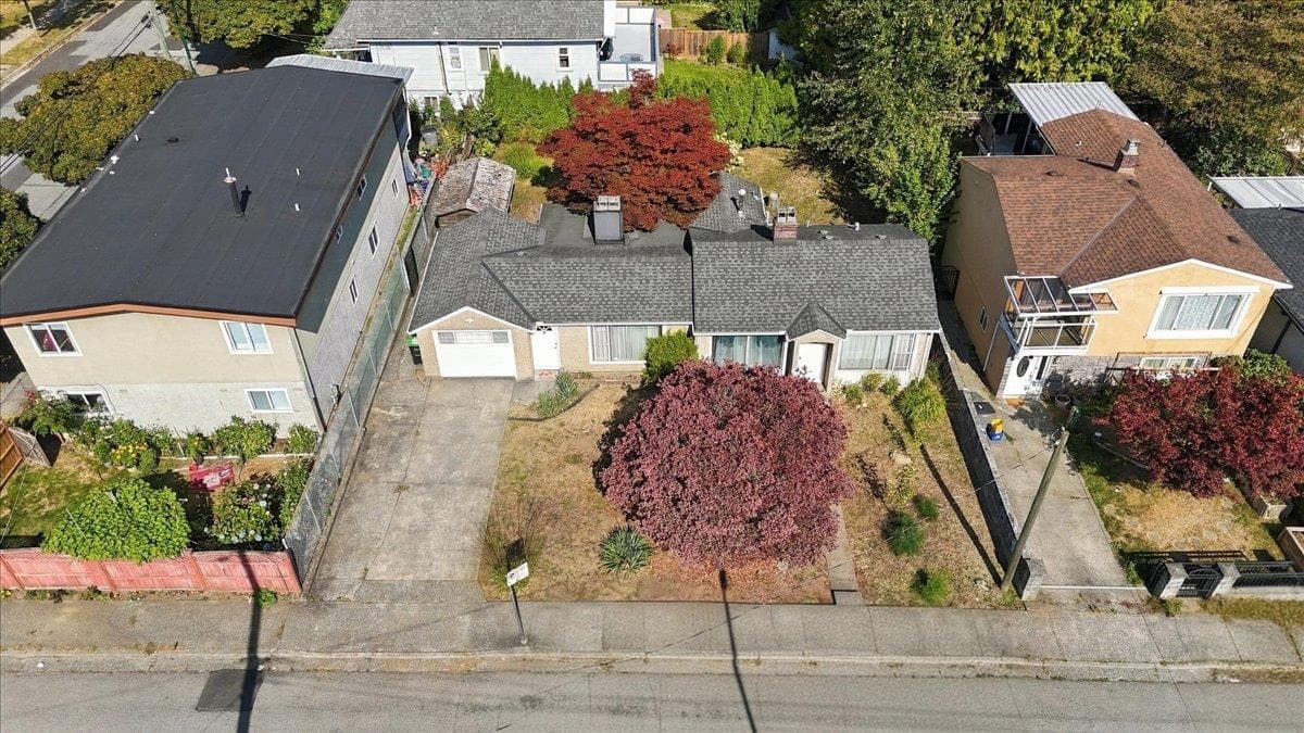 2219 E 25th Avenue, Vancouver, V5N 2V7 — photo 2