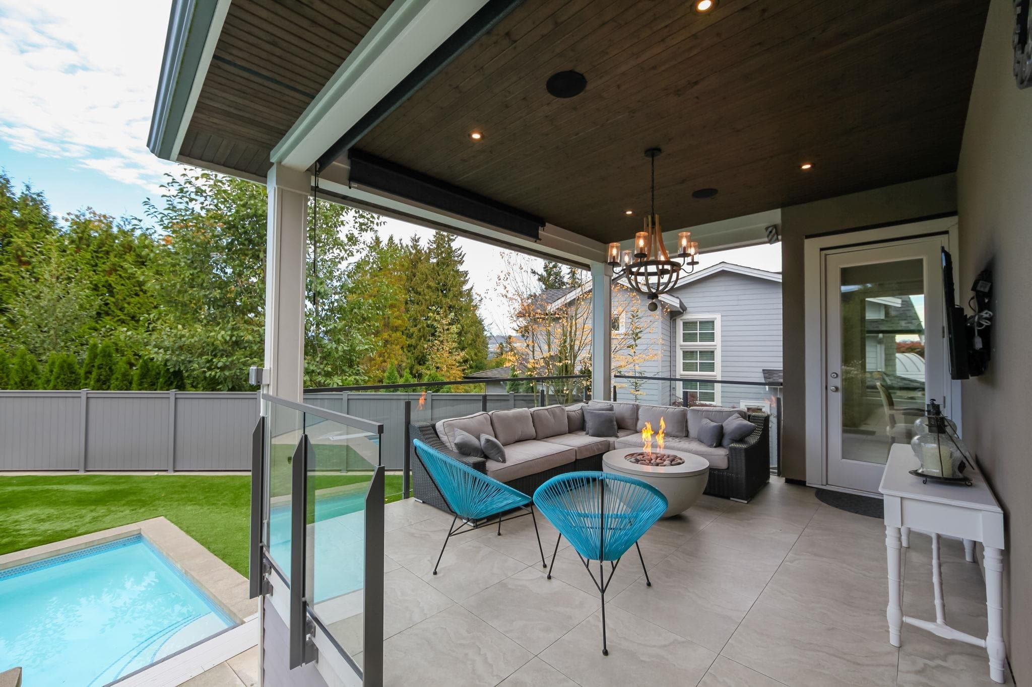 7863 Walmsley Court, Burnaby, V5E 3X3 — photo 4