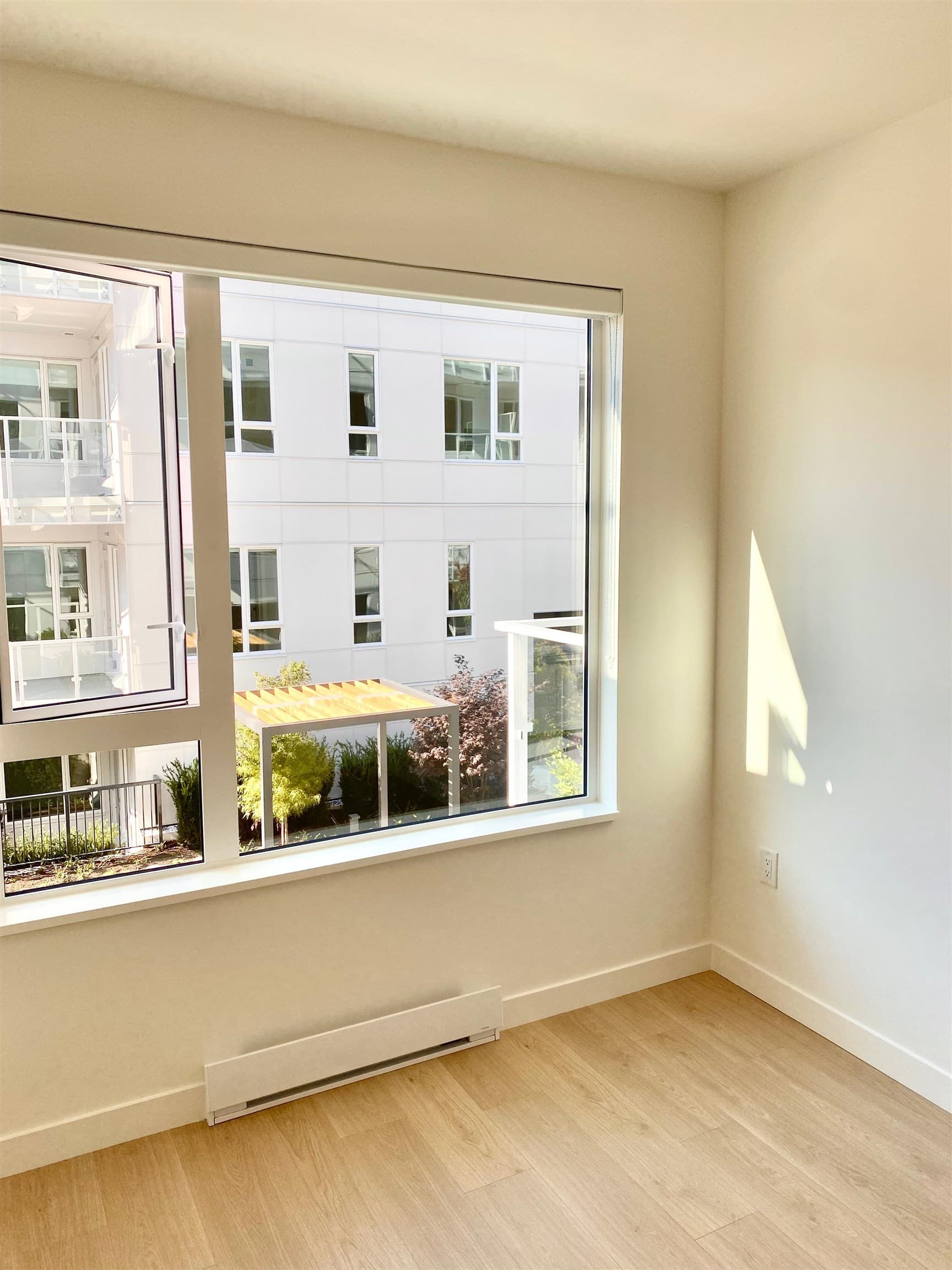 202 - 588 Harrison Drive, Coquitlam, V3J 3Z6 — photo 4