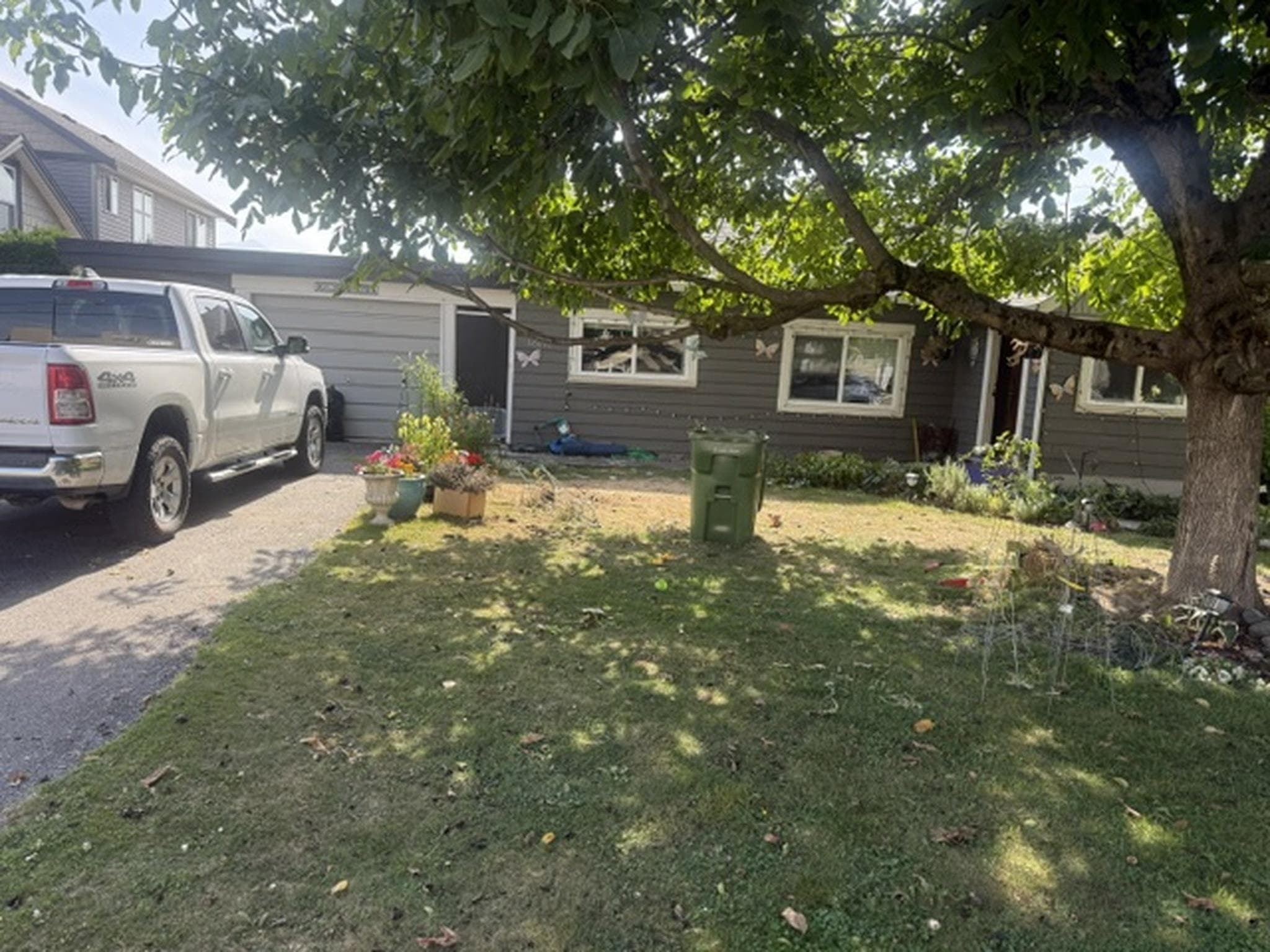 46612 Maple Avenue, Chilliwack, V2P 2K2 — photo 2