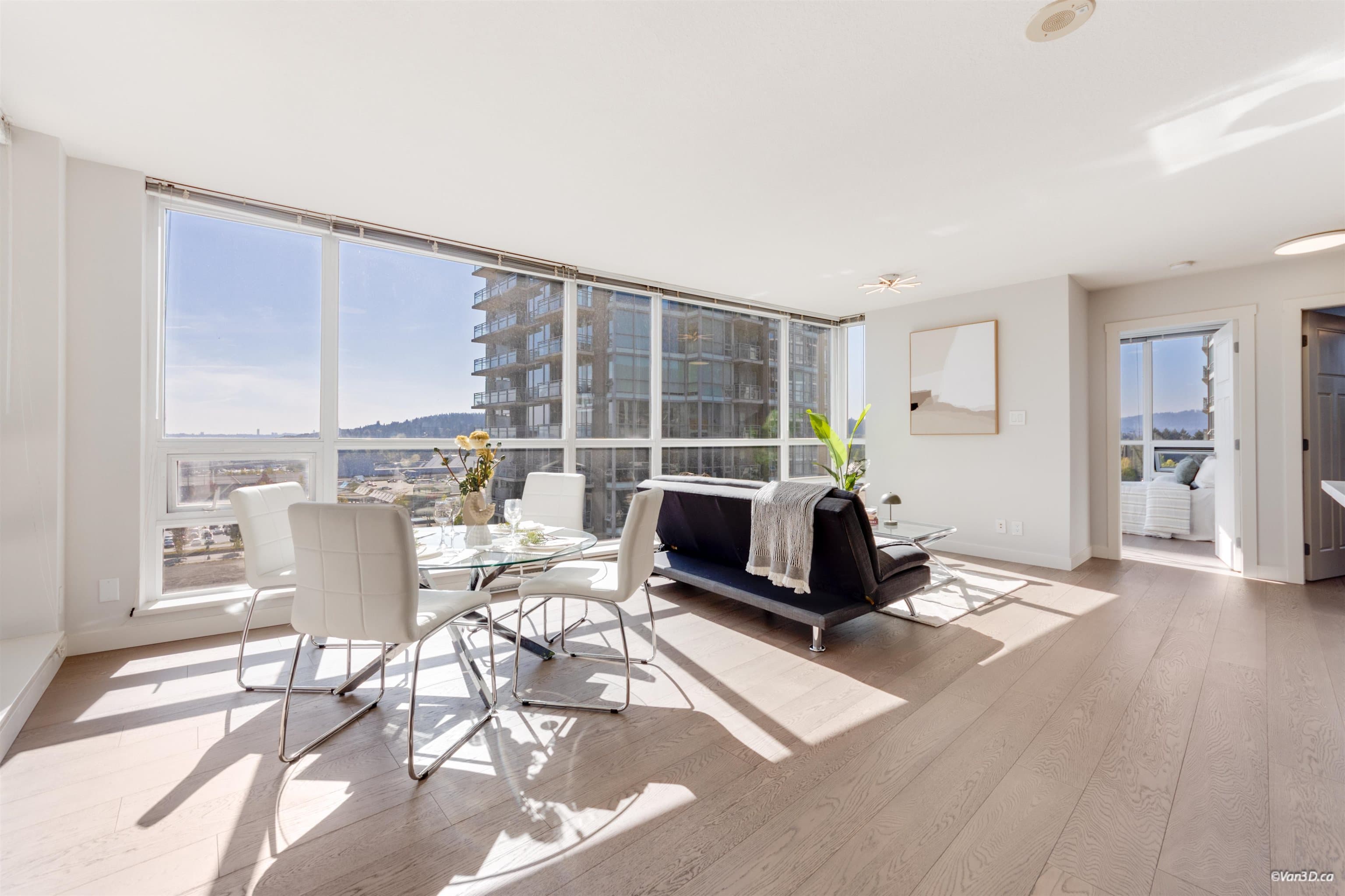 1106 - 2978 Glen Drive, Coquitlam