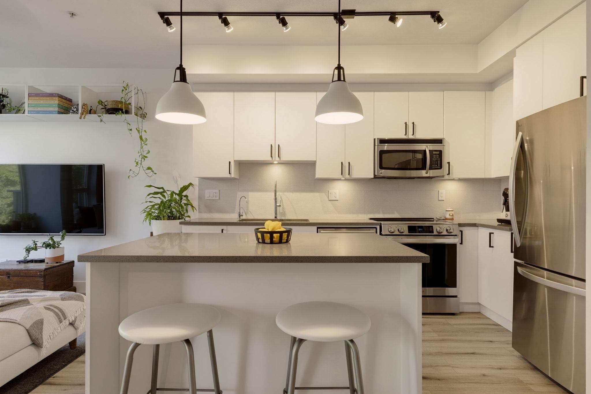 234 - 735 W 15th Street, North Vancouver, V7M 0B8 — photo 5