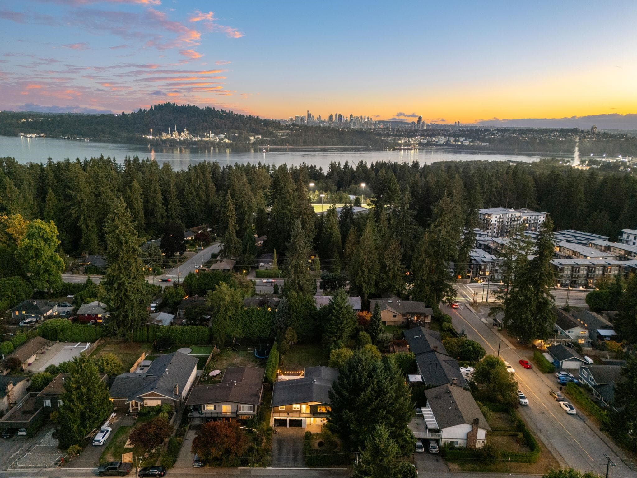 2763 Violet Street, North Vancouver, V7H 2L7 — photo 2