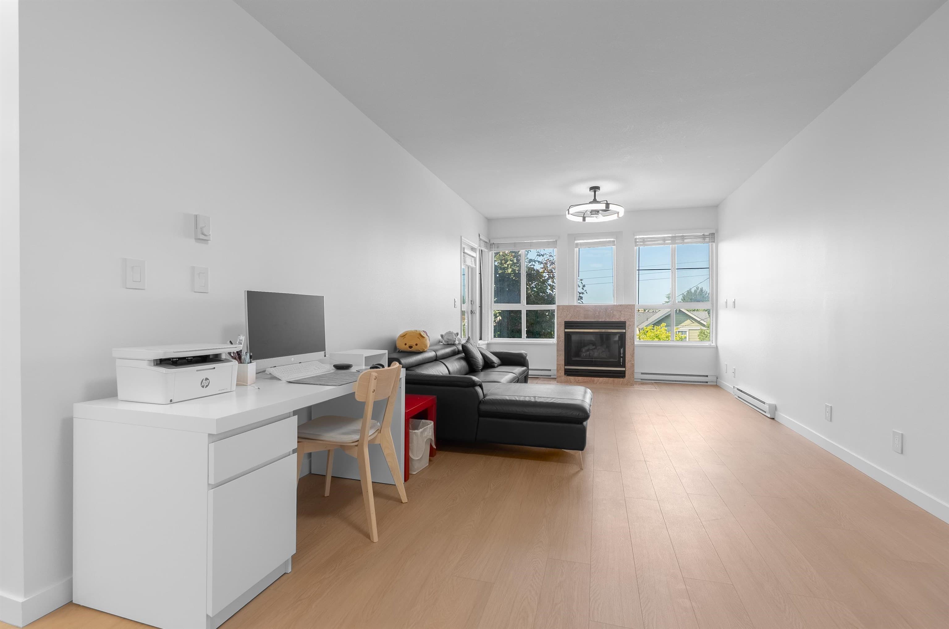 202 - 7300 Gilbert Road, Richmond, V7C 3W2 — photo 2