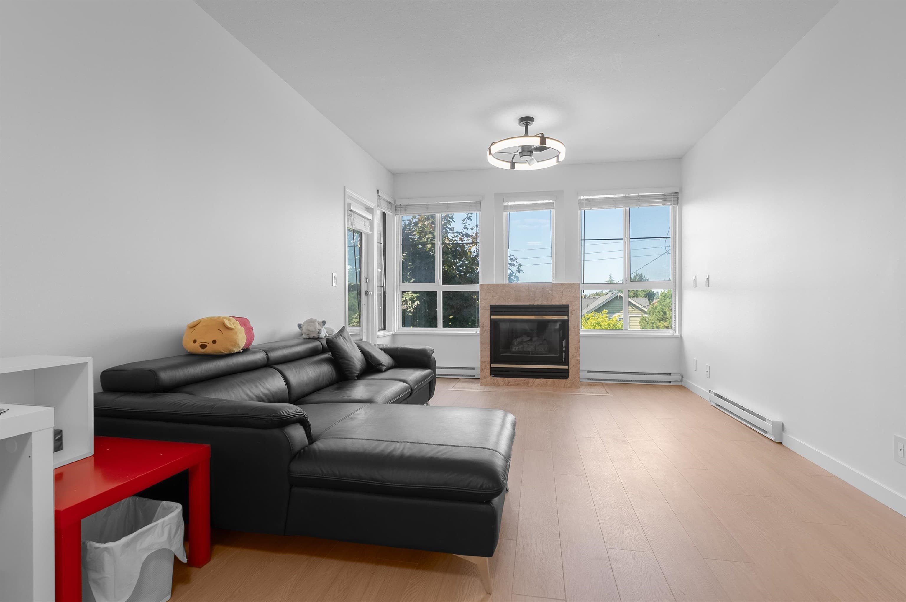 202 - 7300 Gilbert Road, Richmond, V7C 3W2 — photo 3