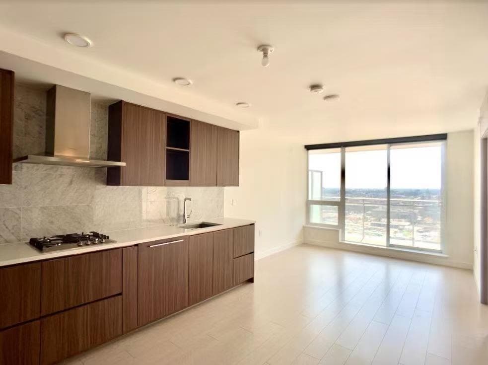 19F - 433 Marine Drive, Vancouver